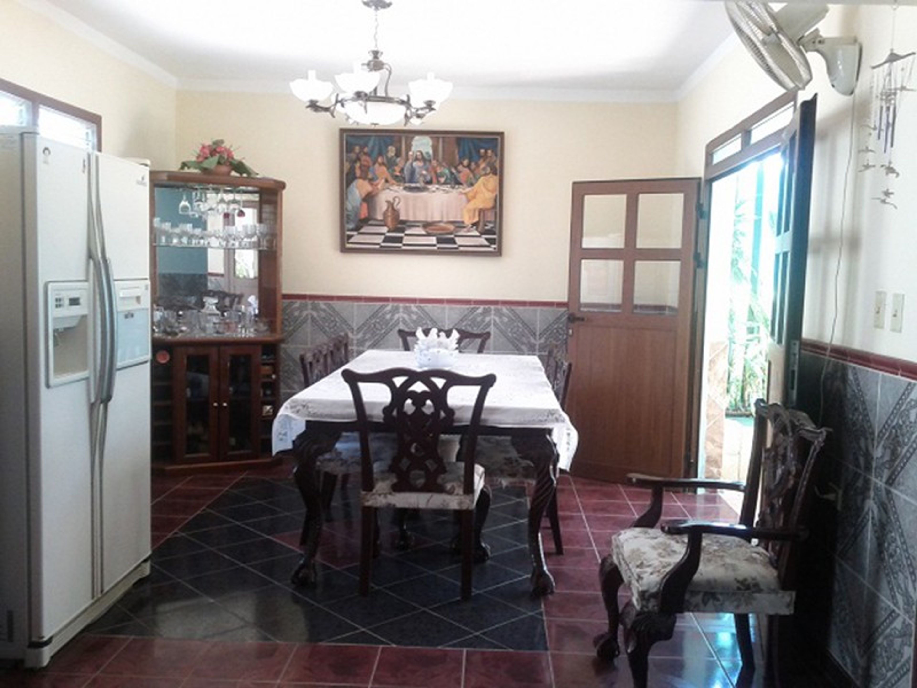 Hostal La Verde, AVENUE 18-A, No. 5705House dinning room