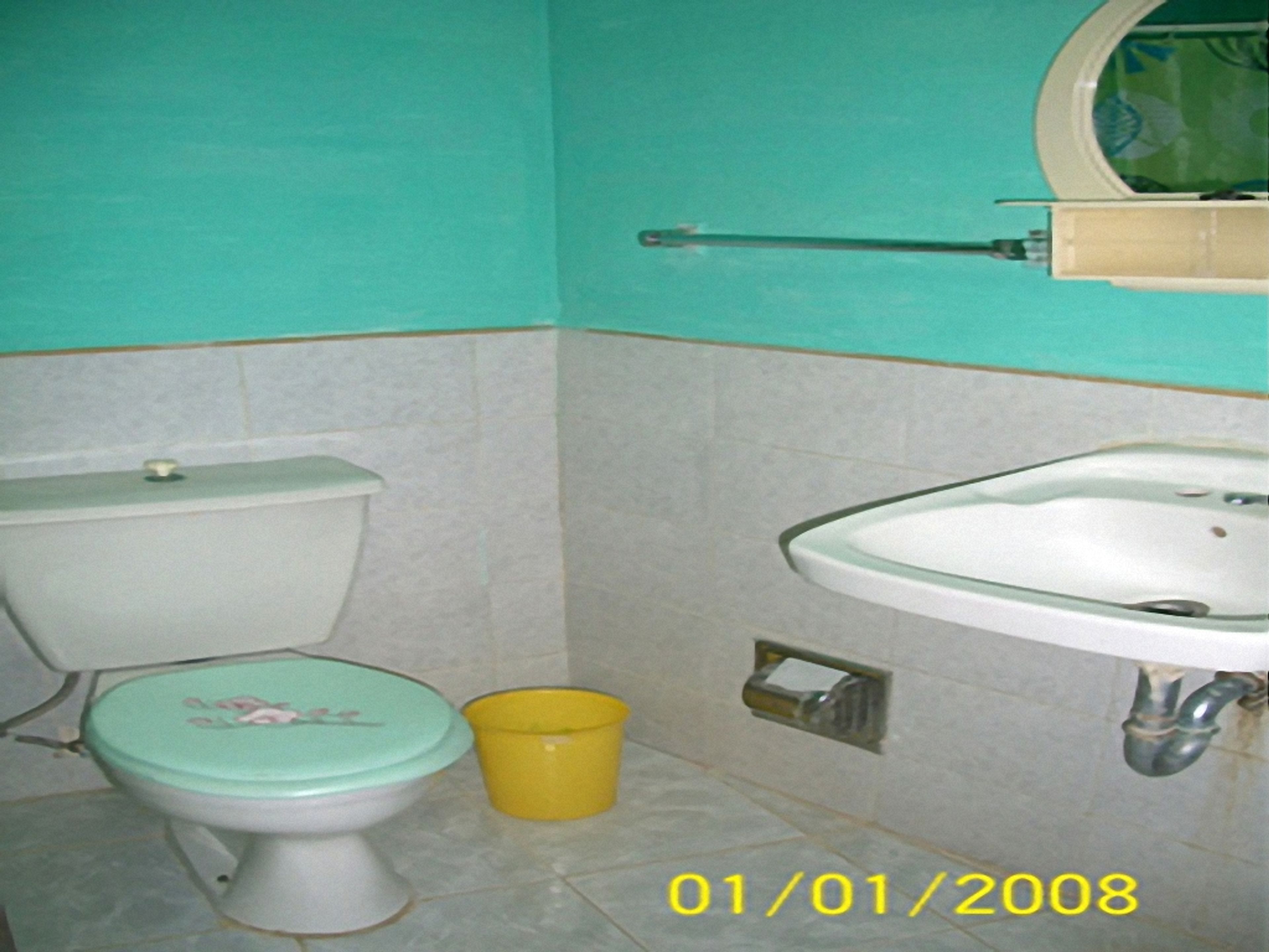 Hostal Manantial de Vida, FRANK PAÍS (Del Carmen), No. 454Bathroom's view