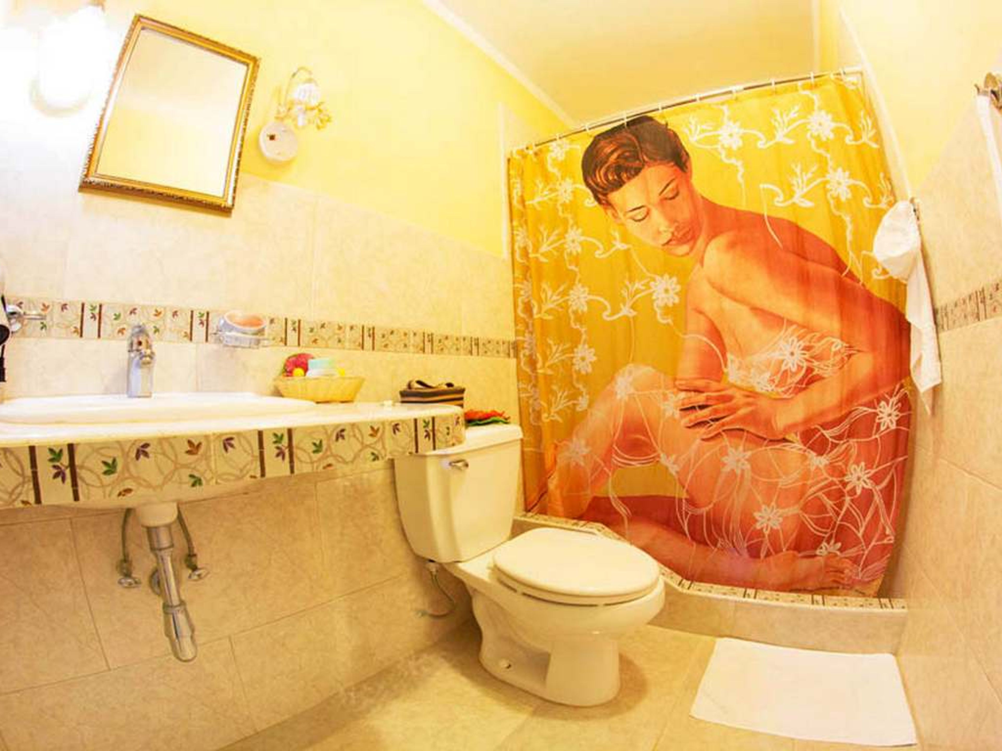 Hostal Casa Gran Cana, PATRICIO LUMUMBA (Capada) No. 22Bathroom's view