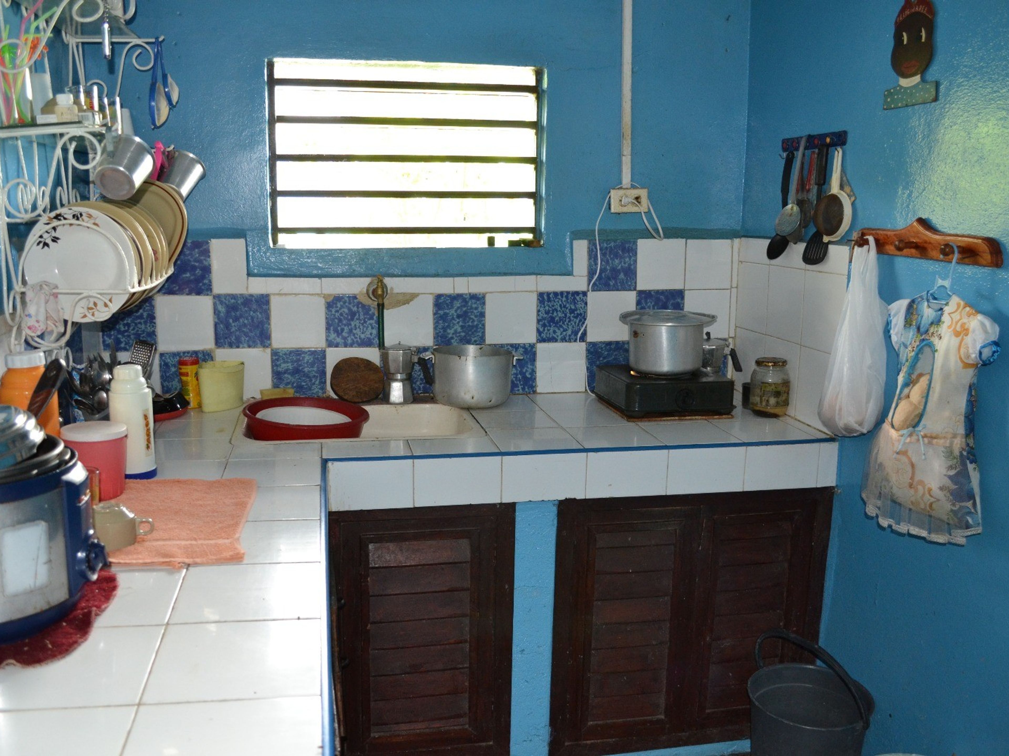 Casa La Rosa, Km 25, No. 7 B - House kitchen view
