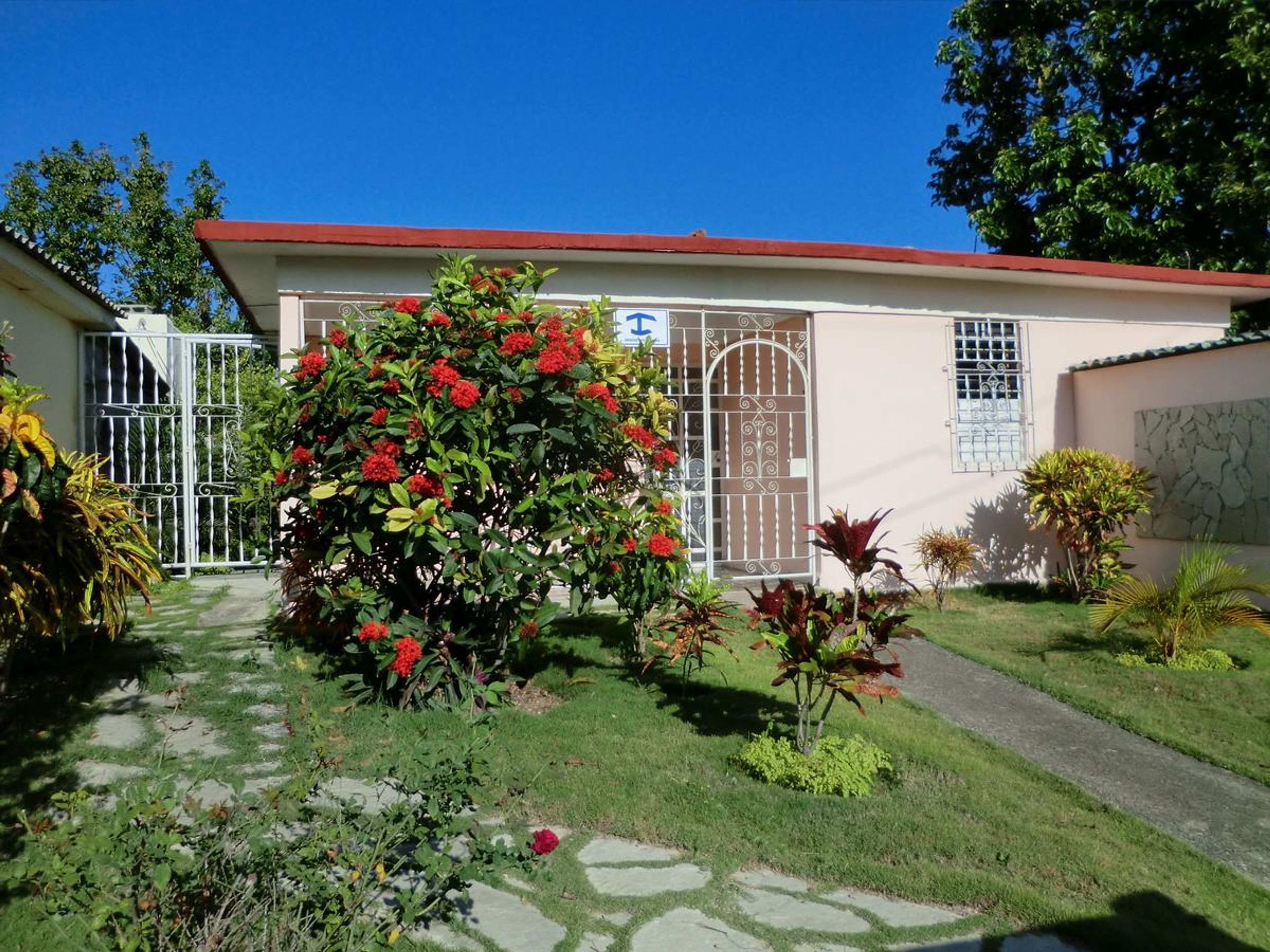 Casa Andrónico, CALLE 12, No. 204