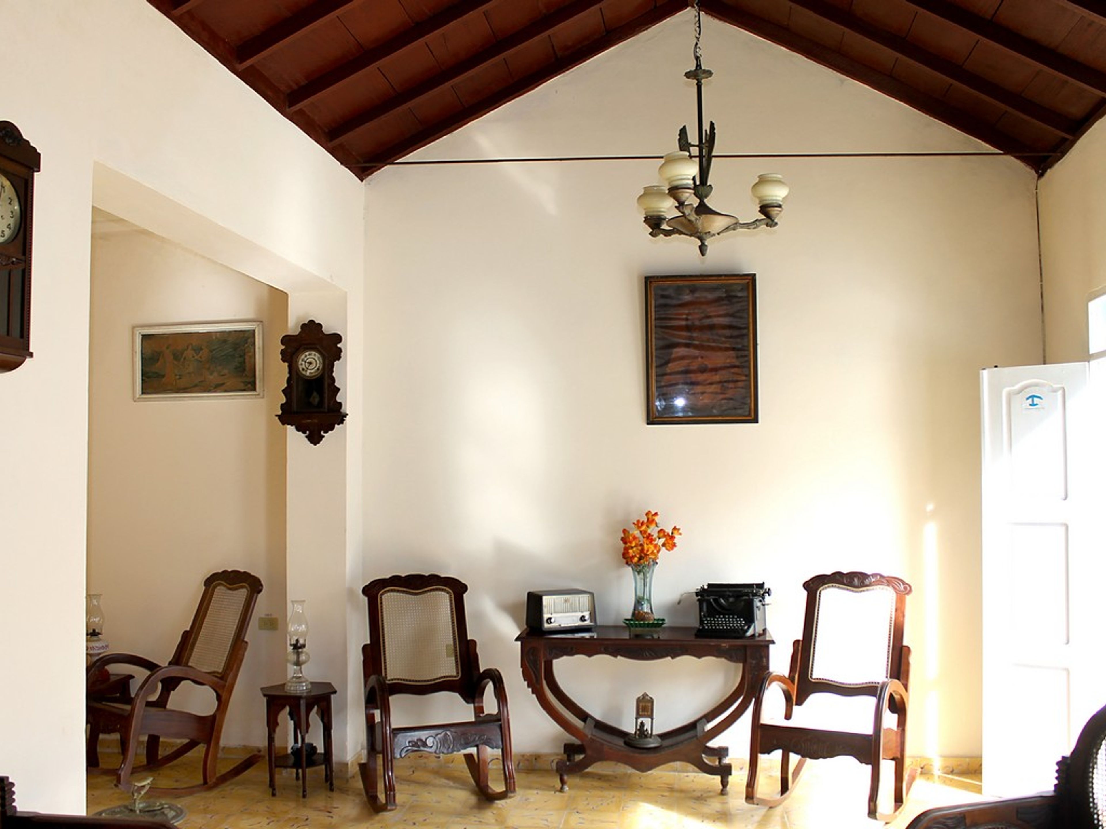 Hostal Isla Bella, FRANK PAÍS (Del Carmen), No. 371House's living room