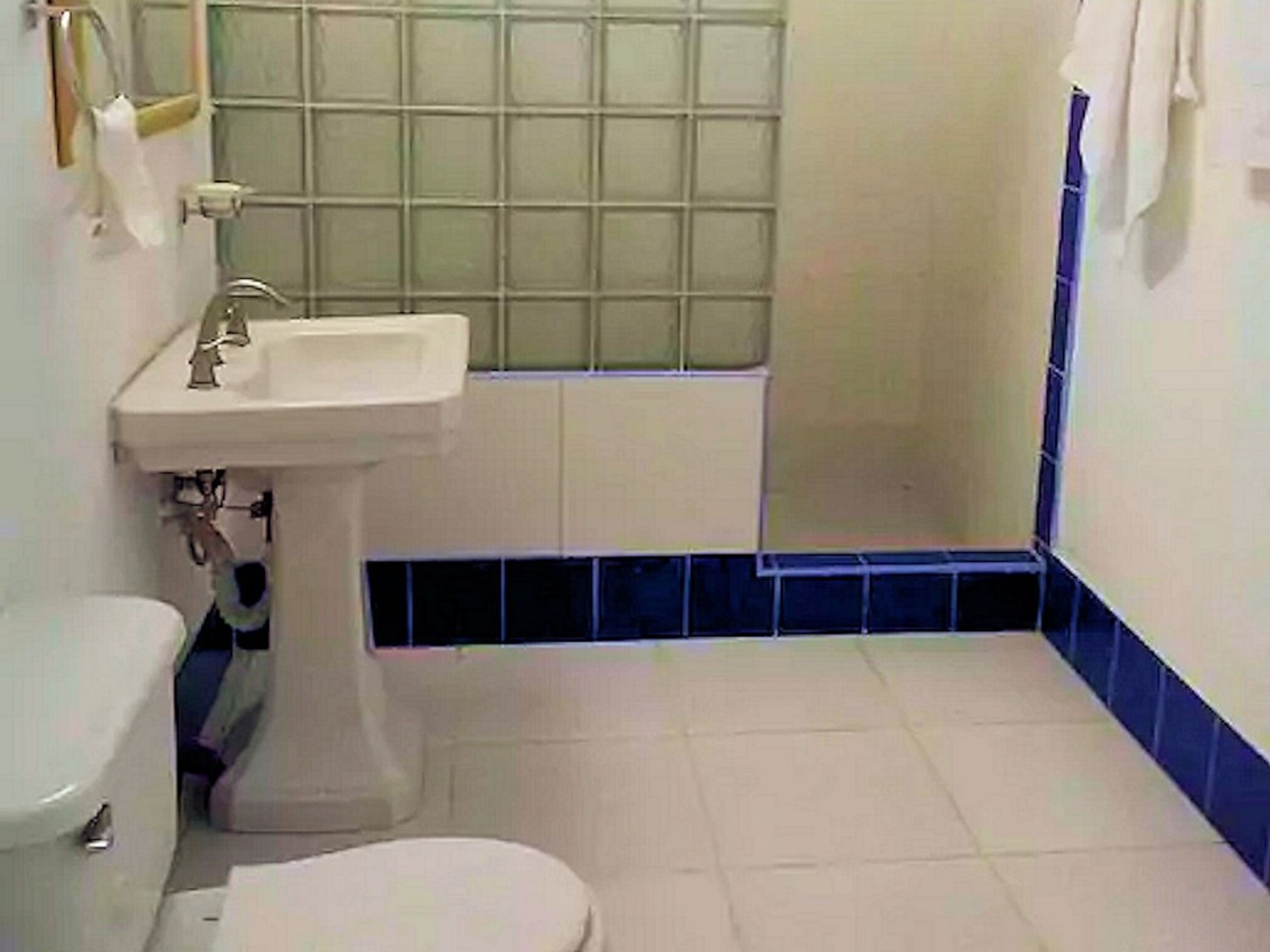 Дом San Lazaro 1210, SAN LAZARO, No. 1210Bathroom´s view