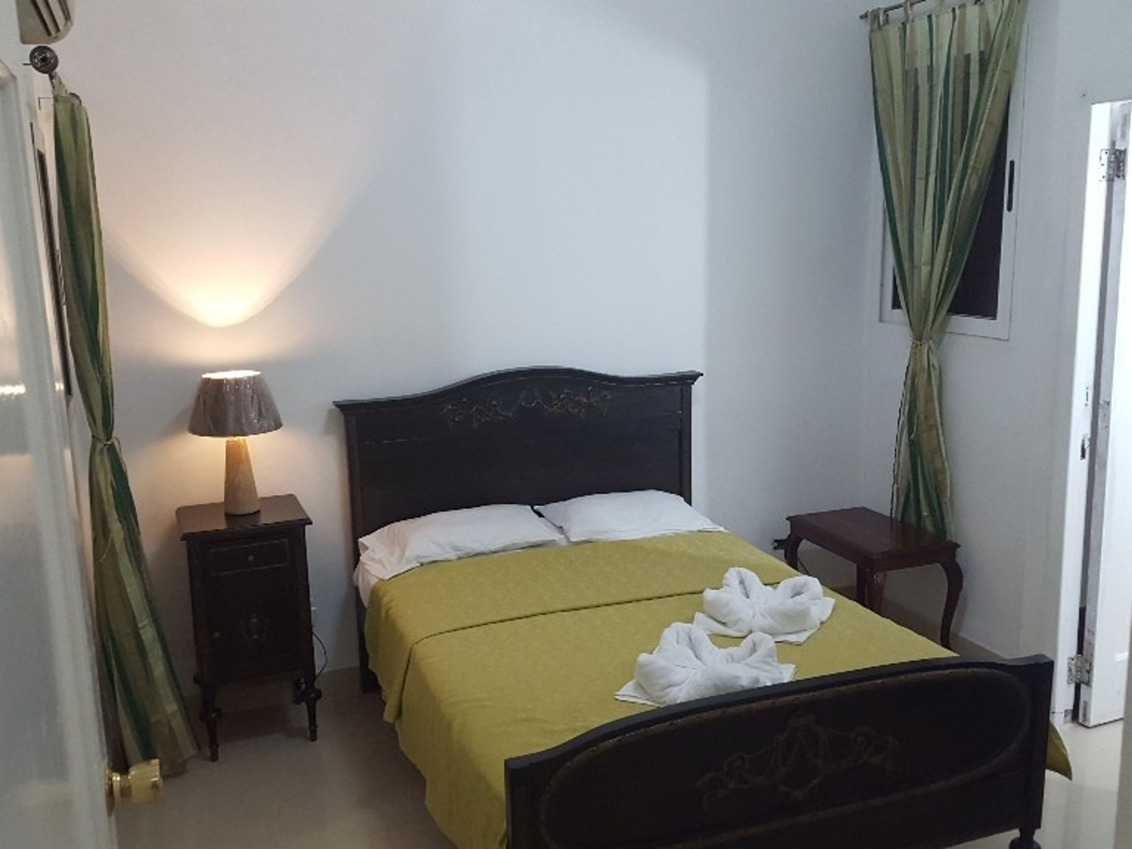 Hostal Cerquitica de Malecón 2, SAN LÁZARO, No. 119Standard room