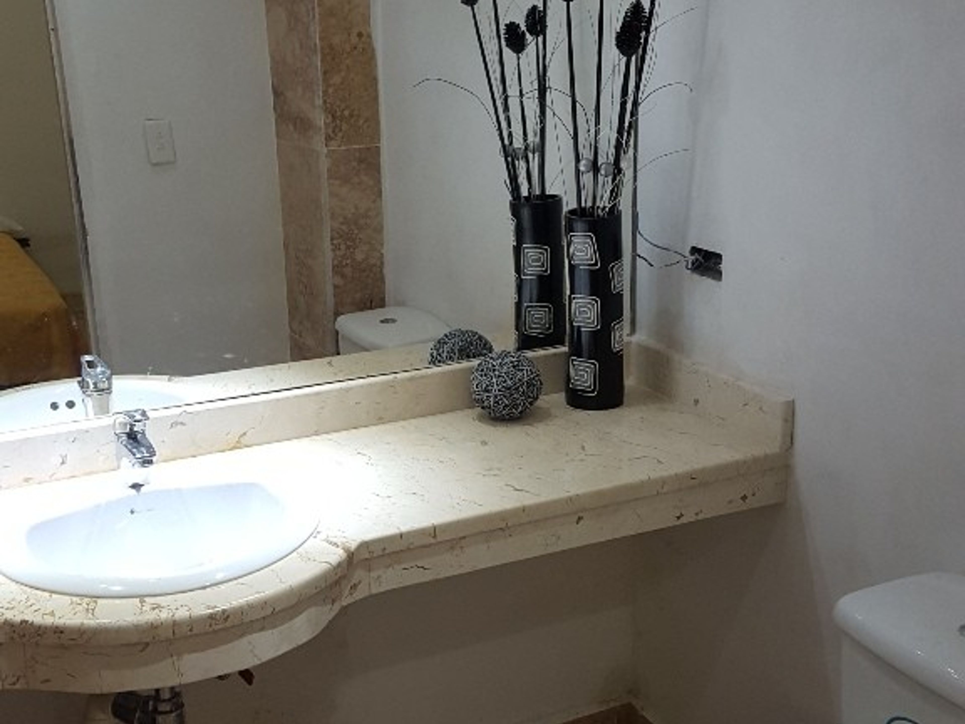 Hostal Cerquitica de Malecón 2, SAN LÁZARO, No. 119 - Bathroom's view