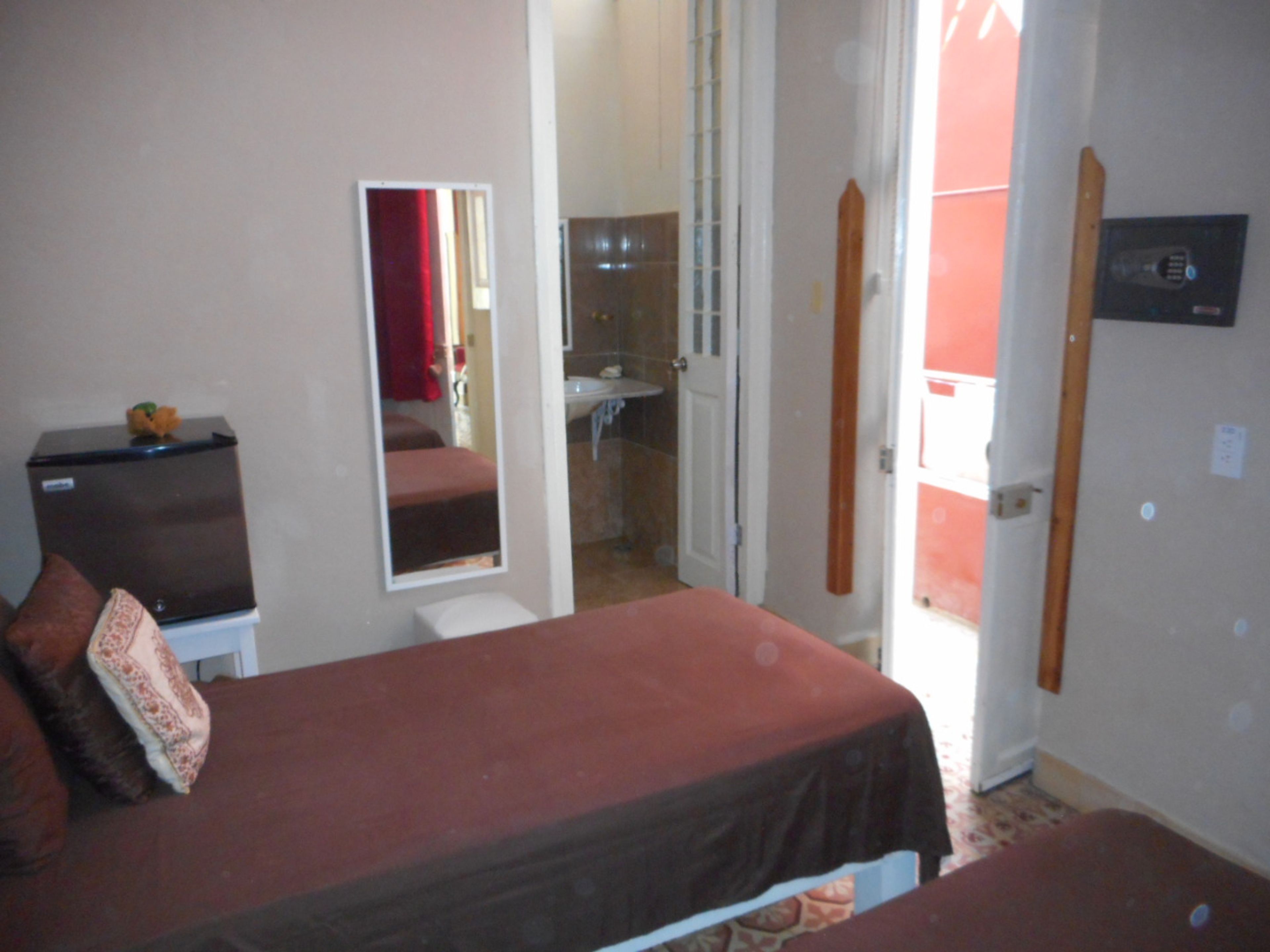 Hostal Las Mil y Una Noches, ACOSTA, No. 216Standard room 1 with private bathroom
