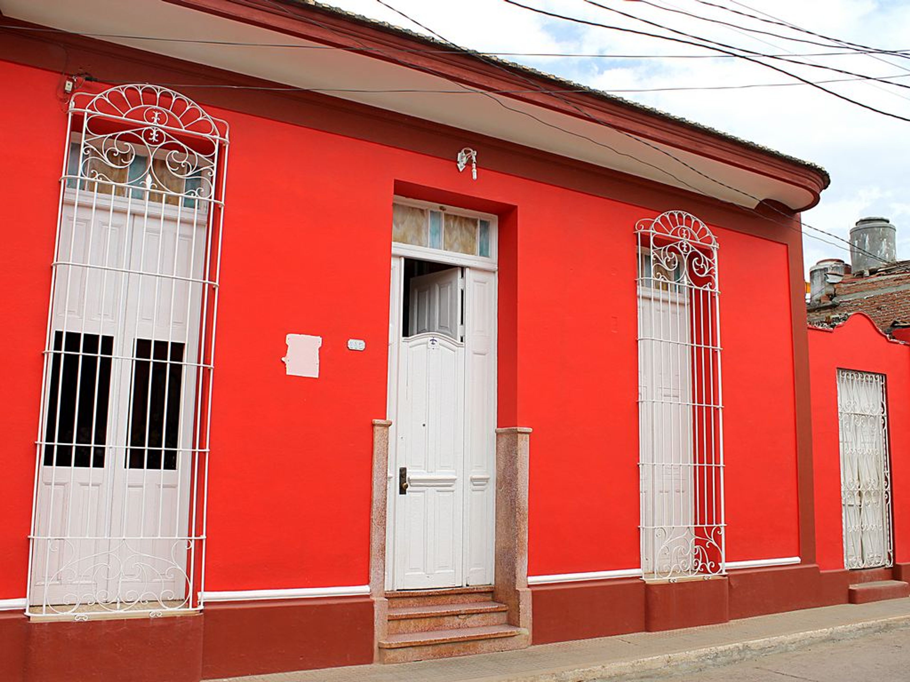 Hostal Bianca, FRANCISCO PETTERSEN (Callejón Chinchiquirá), No.112