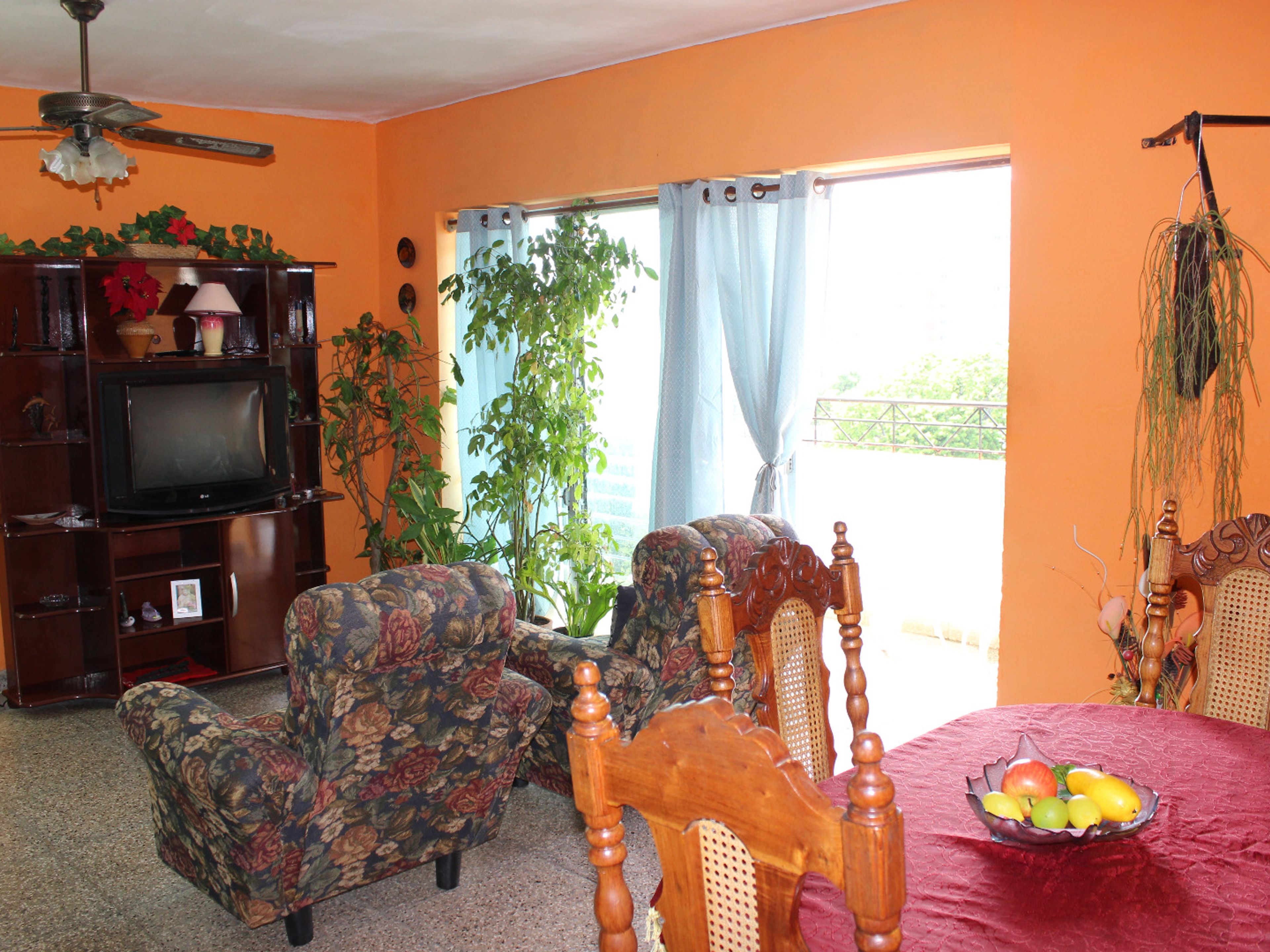 Дом Renta Rosa Carmen, CALZADA, No. 820 apto 9 - Apartment's living and dinning room