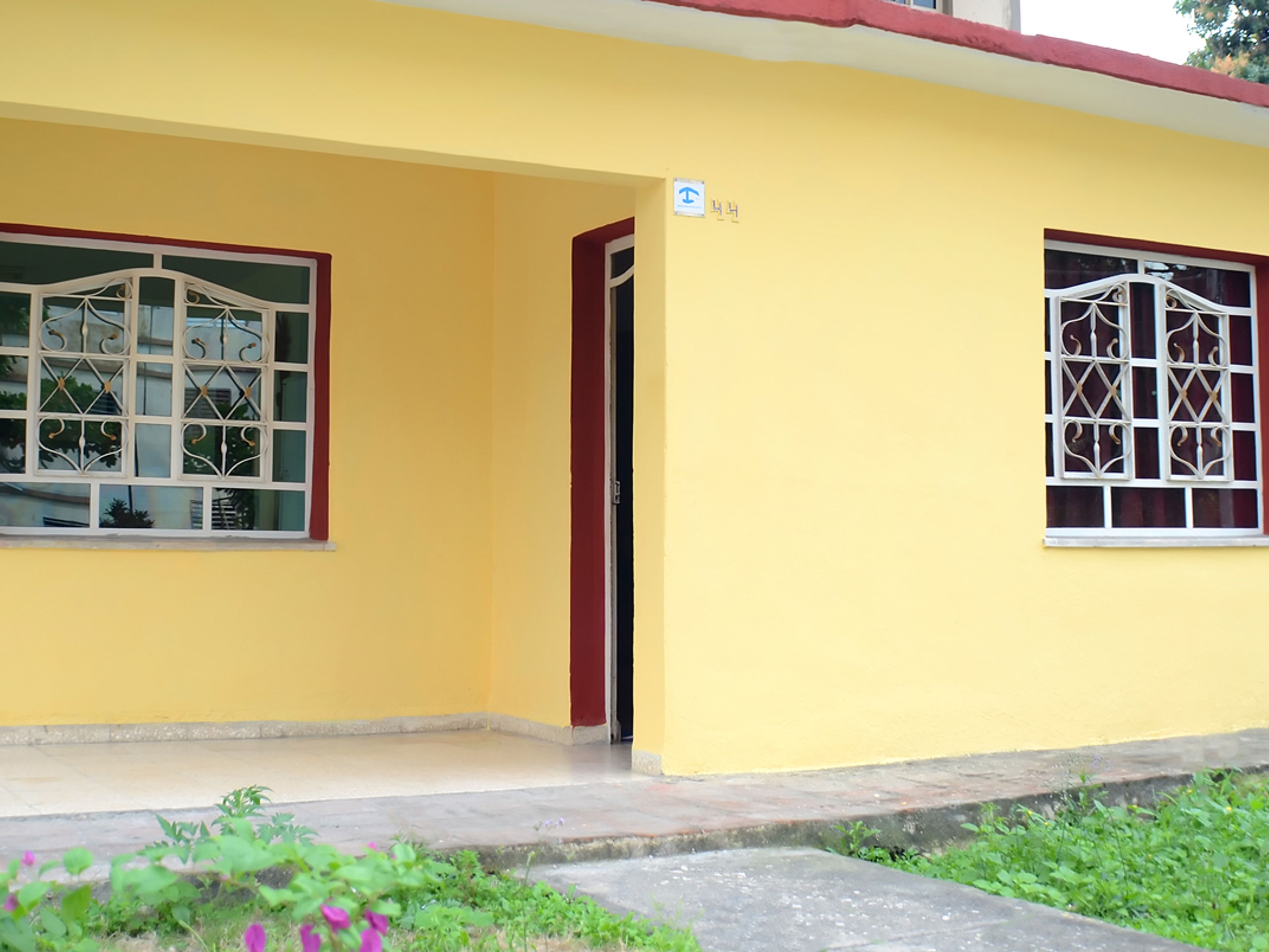 Hostal Meury, AVENIDA SANDINO, No.44