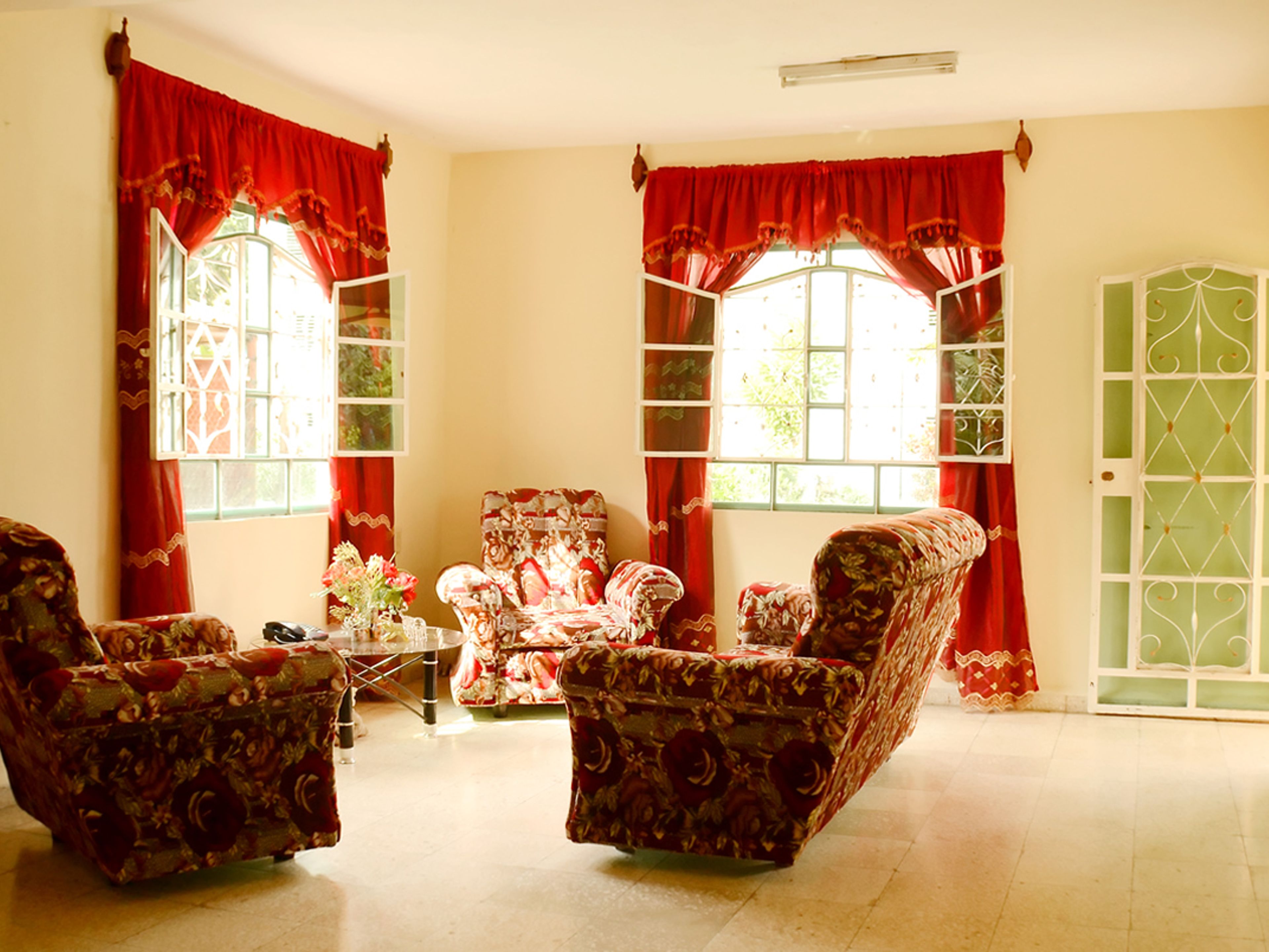 Hostal Meury, AVENIDA SANDINO, No.44House's living room