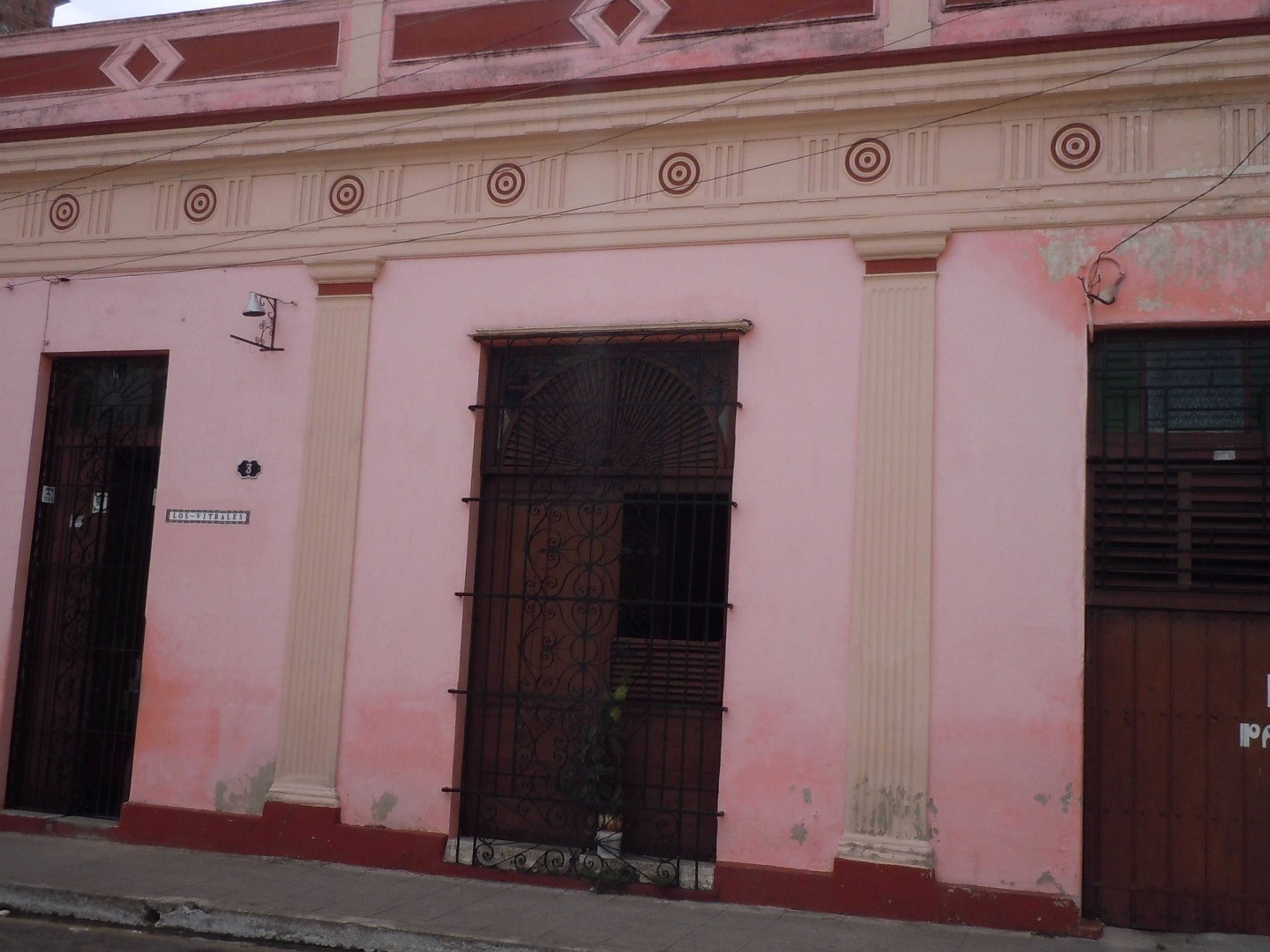 Los Vitrales, AVELLANEDA No. 3