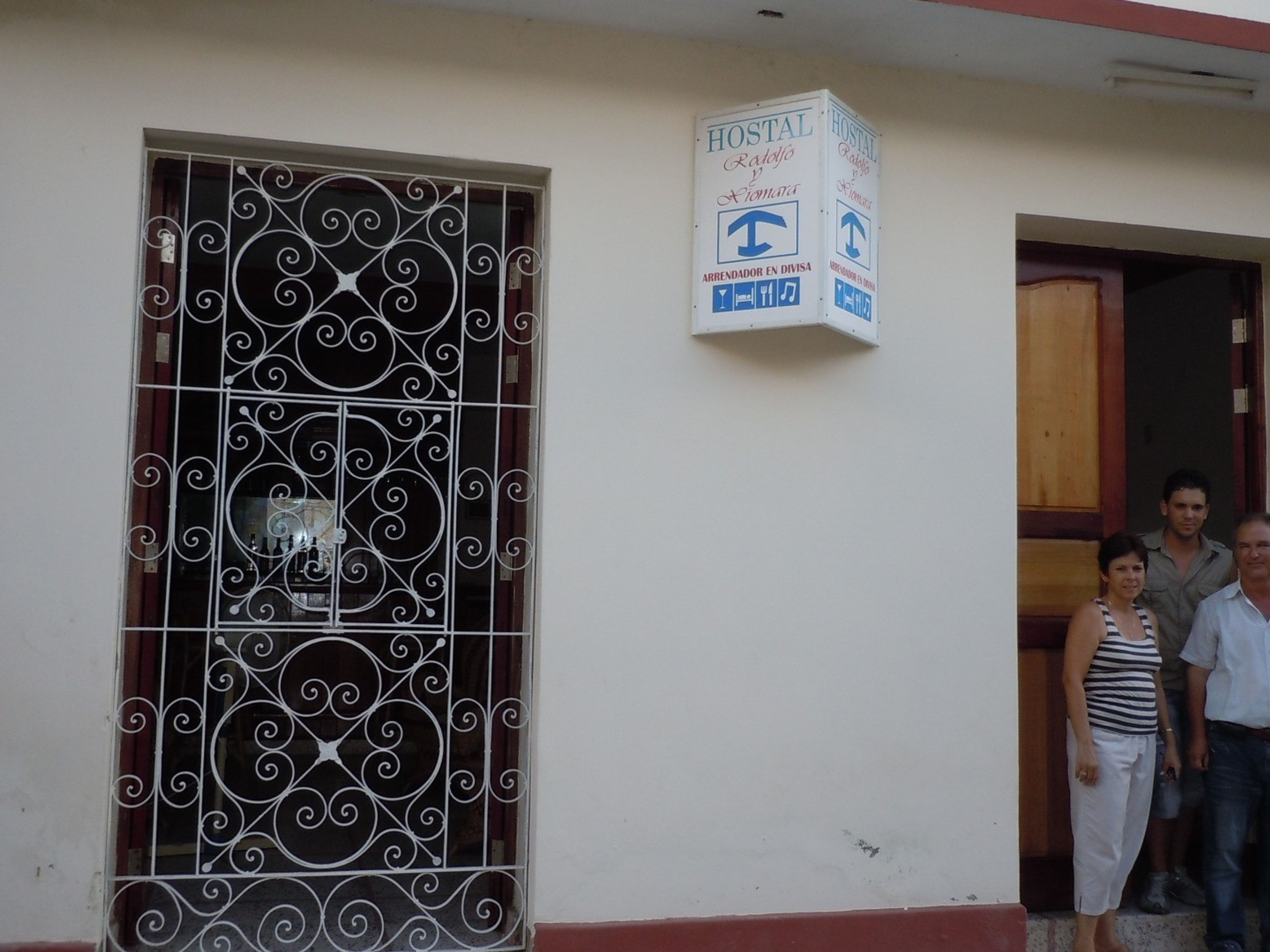 Hostal Xiomara y Rodolfo, SAN ESTEBAN, No. 615