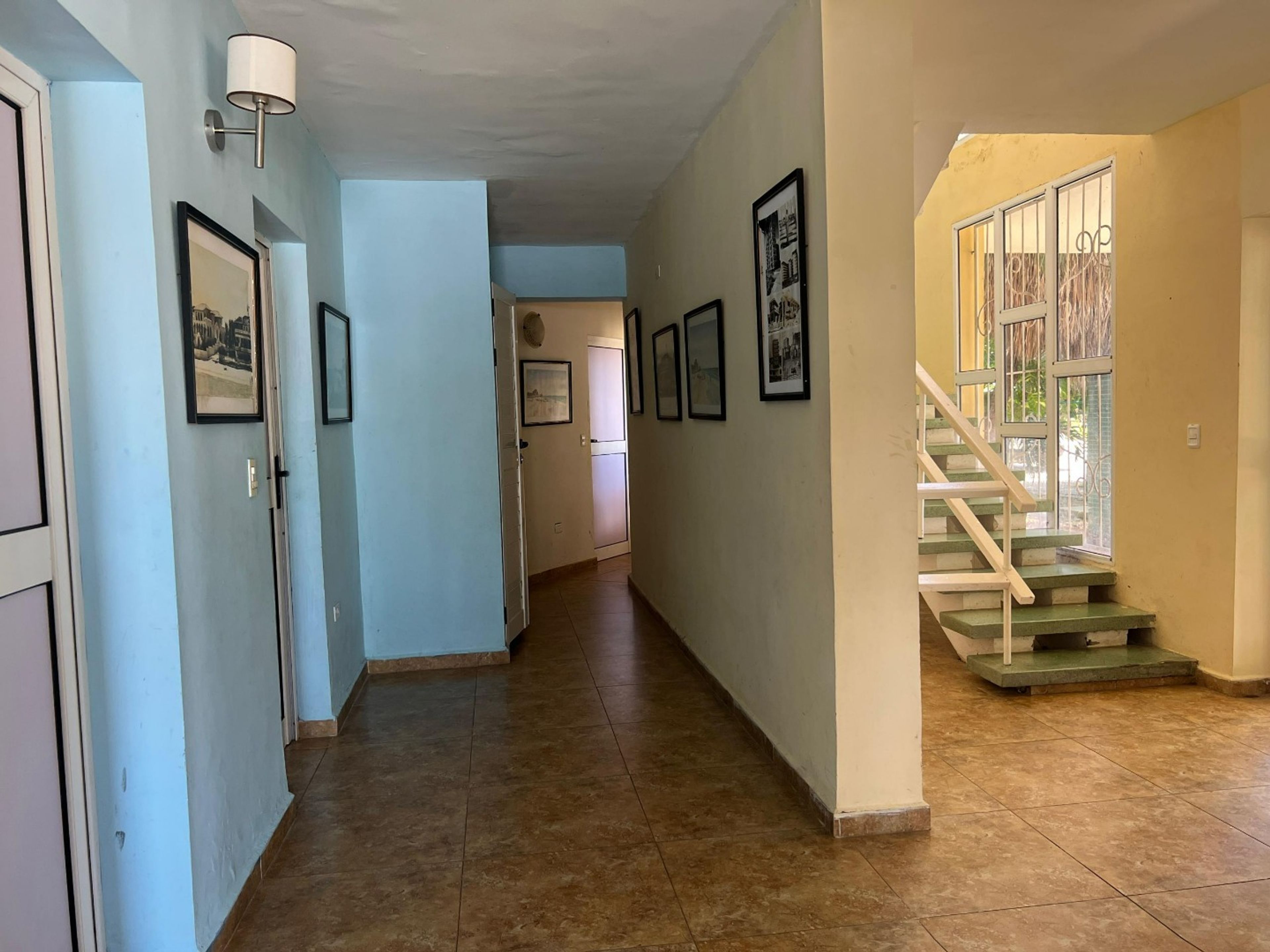 Condominio 32 Los Delfines, Avenida Playanull