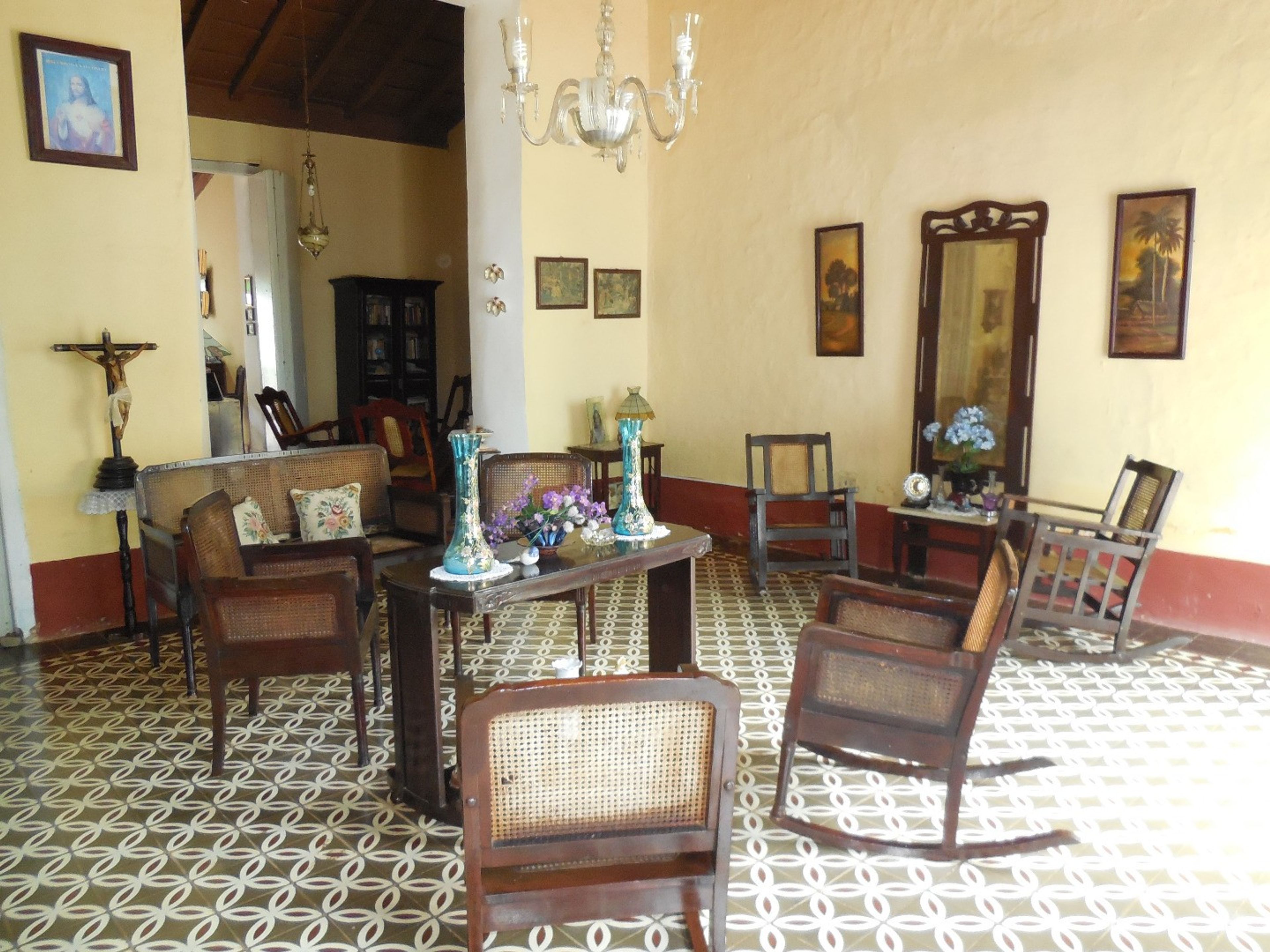 Casa Carmen Font Zerquera, SIMÓN BOLIVAR (Desengaño), No, 506House living room