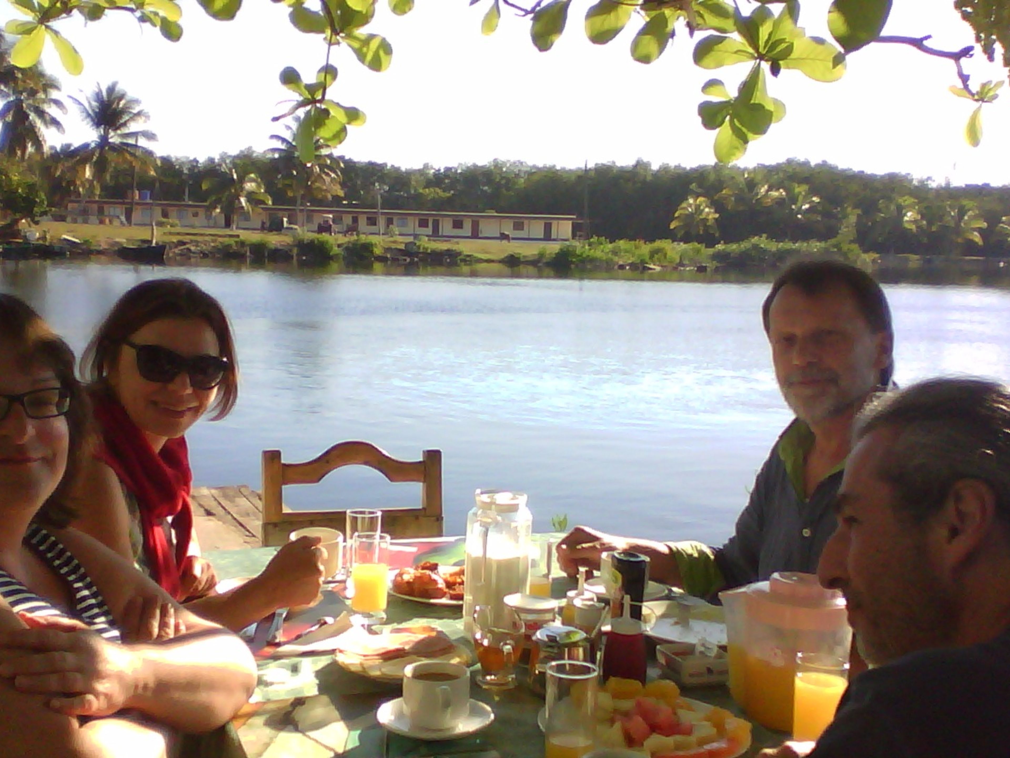 Дом Tiki, CALETÓN, No. 205House's breakfast services