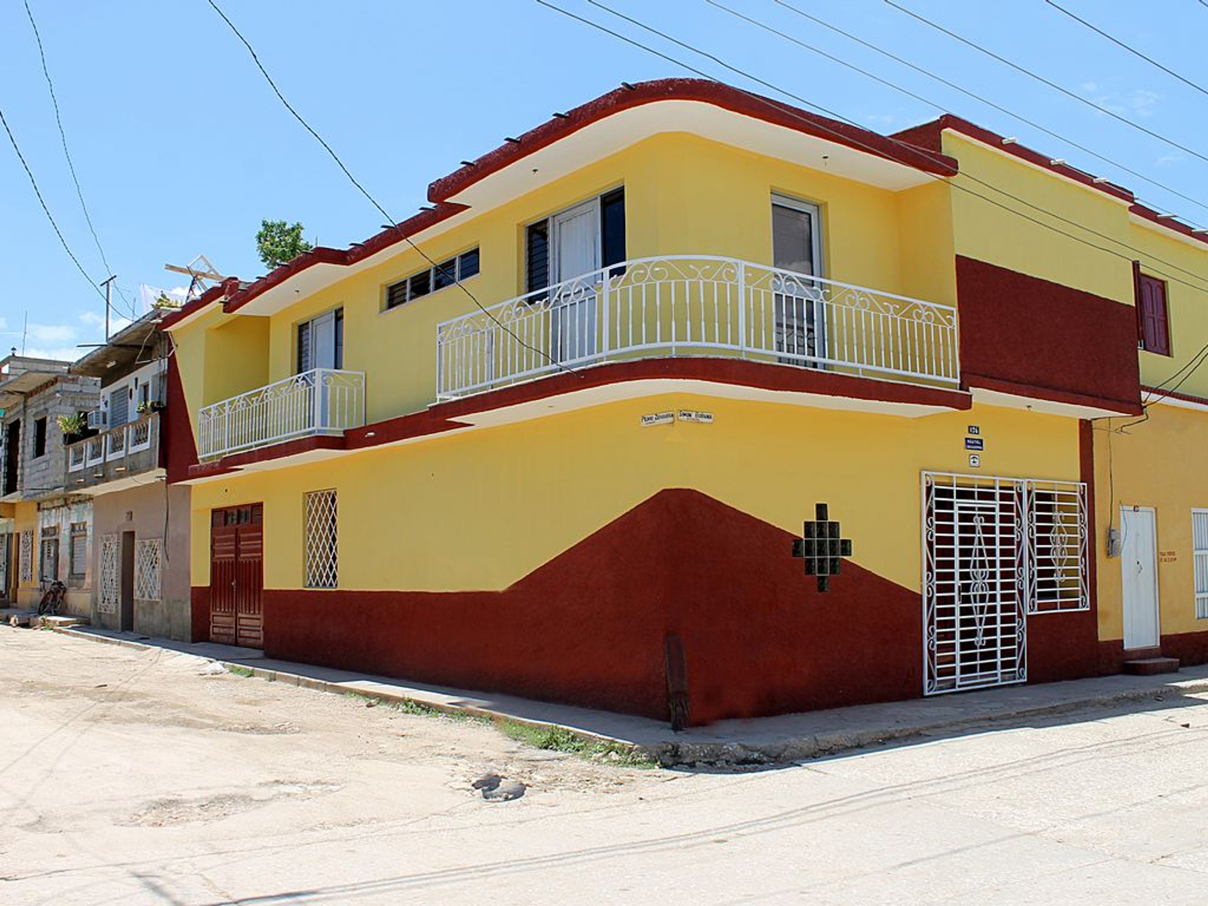 Hostal Los Guerra, SIMÓN BOLÍVAR (Desengaño), No.126
