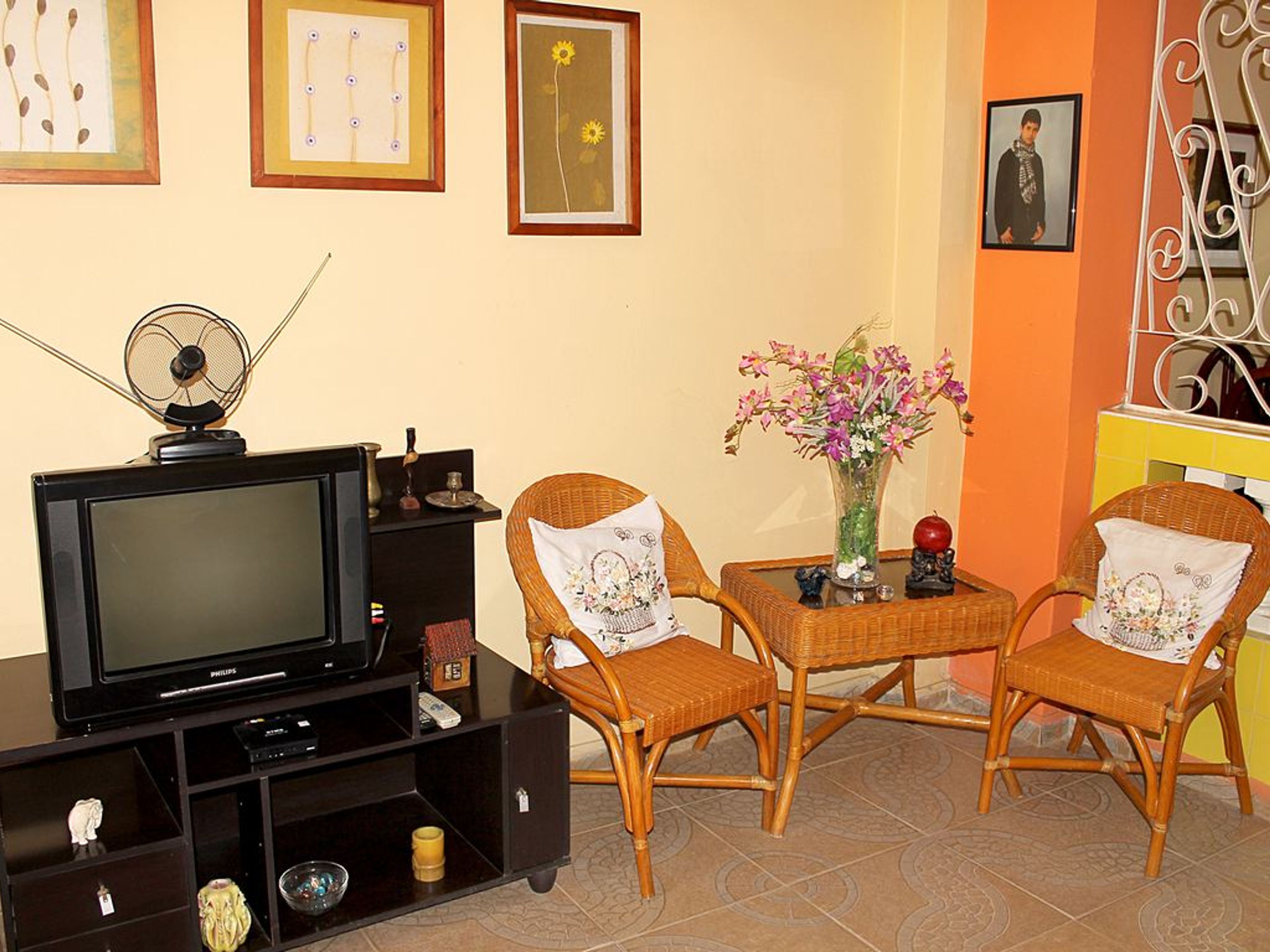 Hostal Ana Mary y Pablo, FRANCISCO JAVIER ZERQUERA (Rosario), No.175-AHouse's living room
