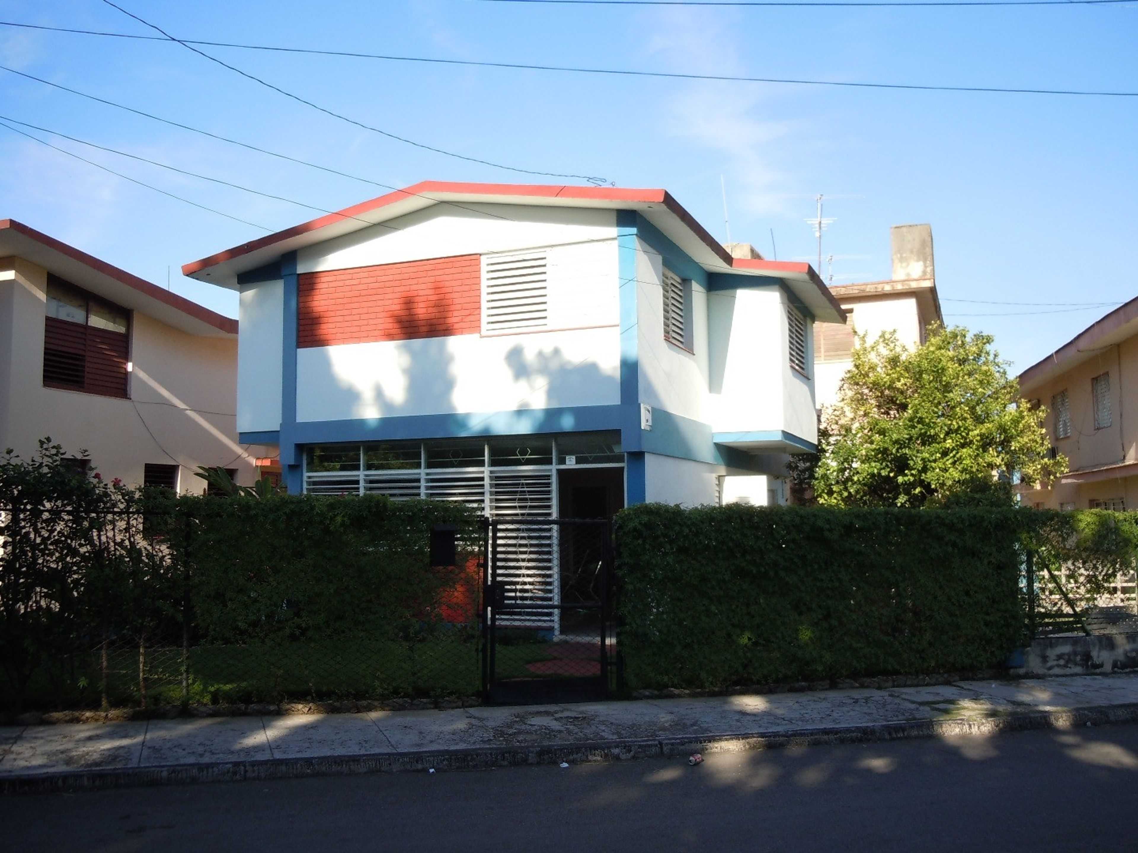 Casa Raquel, ULLOA, No. 362