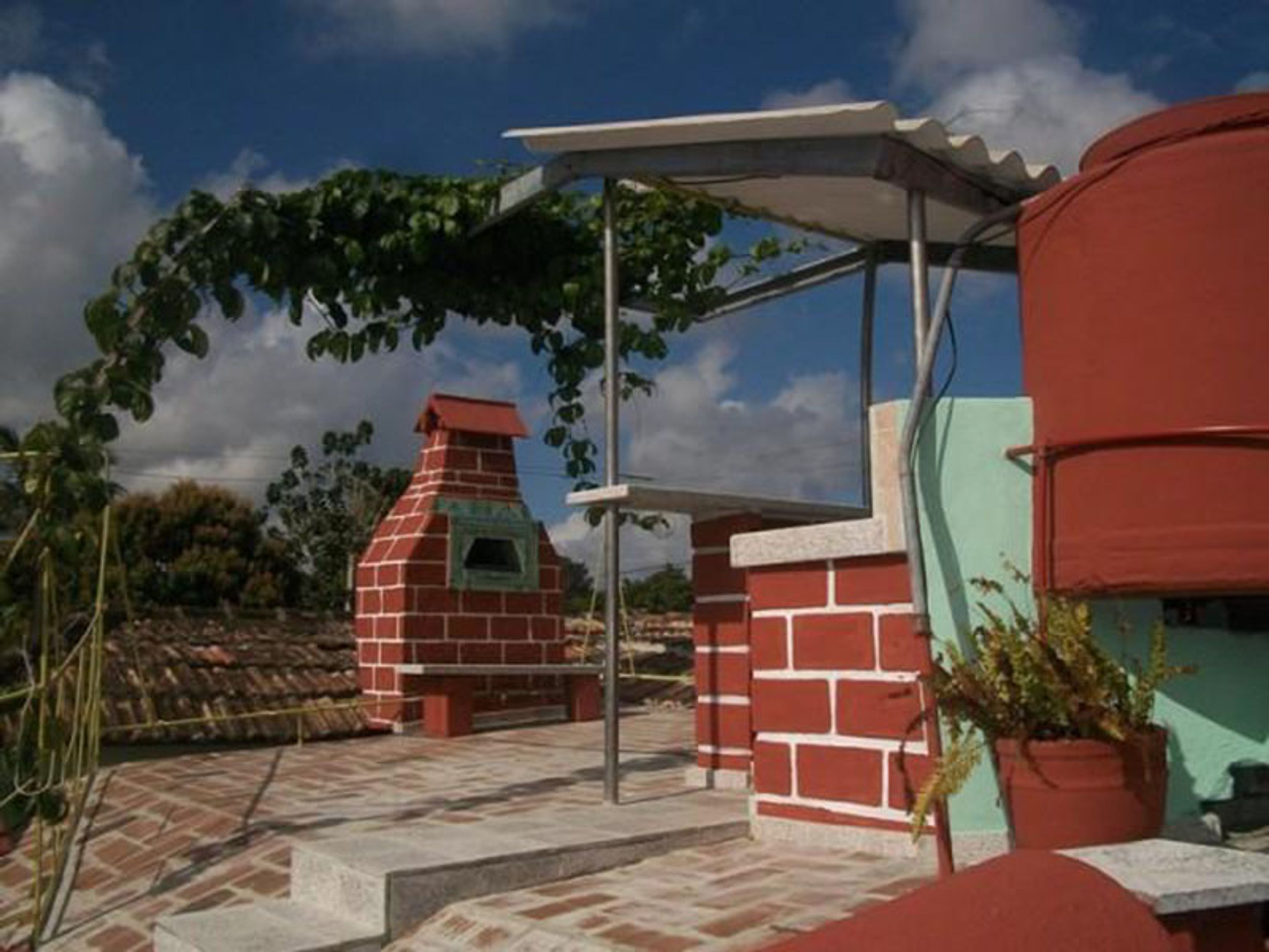Aparthotel Hostal Simón, CALLE 7ma, No. 619House's terrace view with grill
