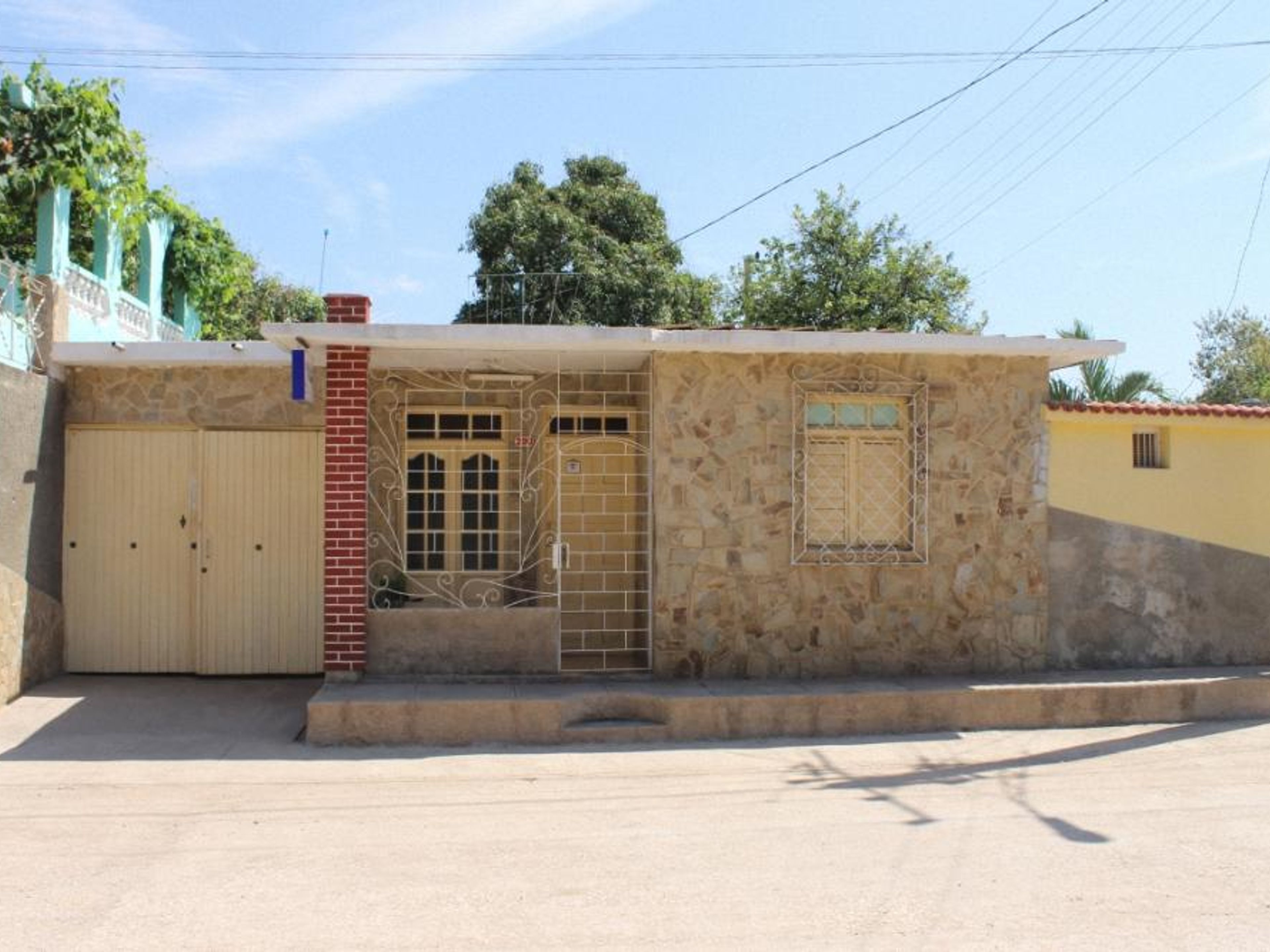 Hostal Prado, ANSELMO RODRIGUEZ (Esmeralda), No.290