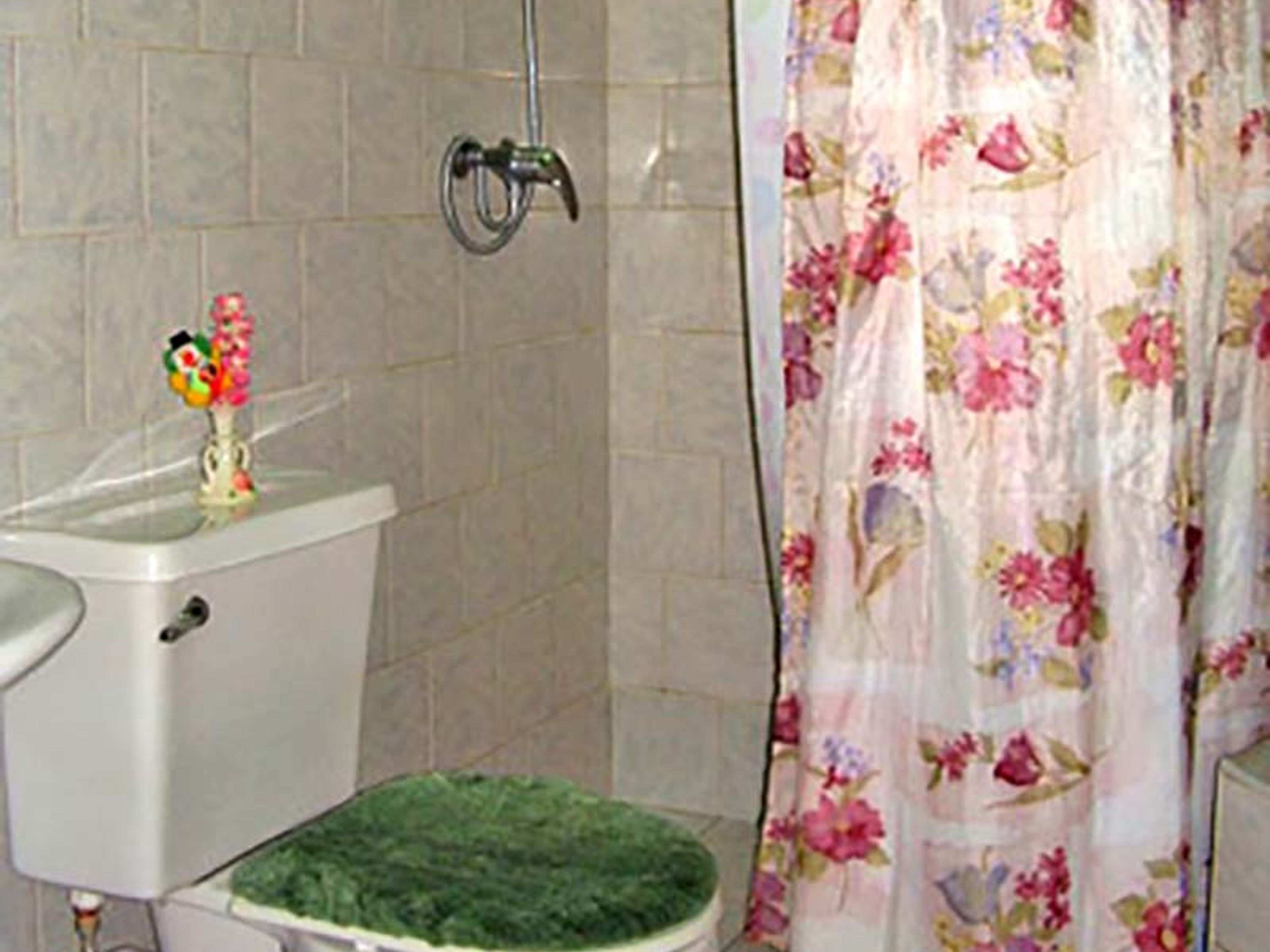 Hostal Ileana Betancourt, GUSTAVO IZQUIERDO (Gloria), No.42Bathroom's 1 view