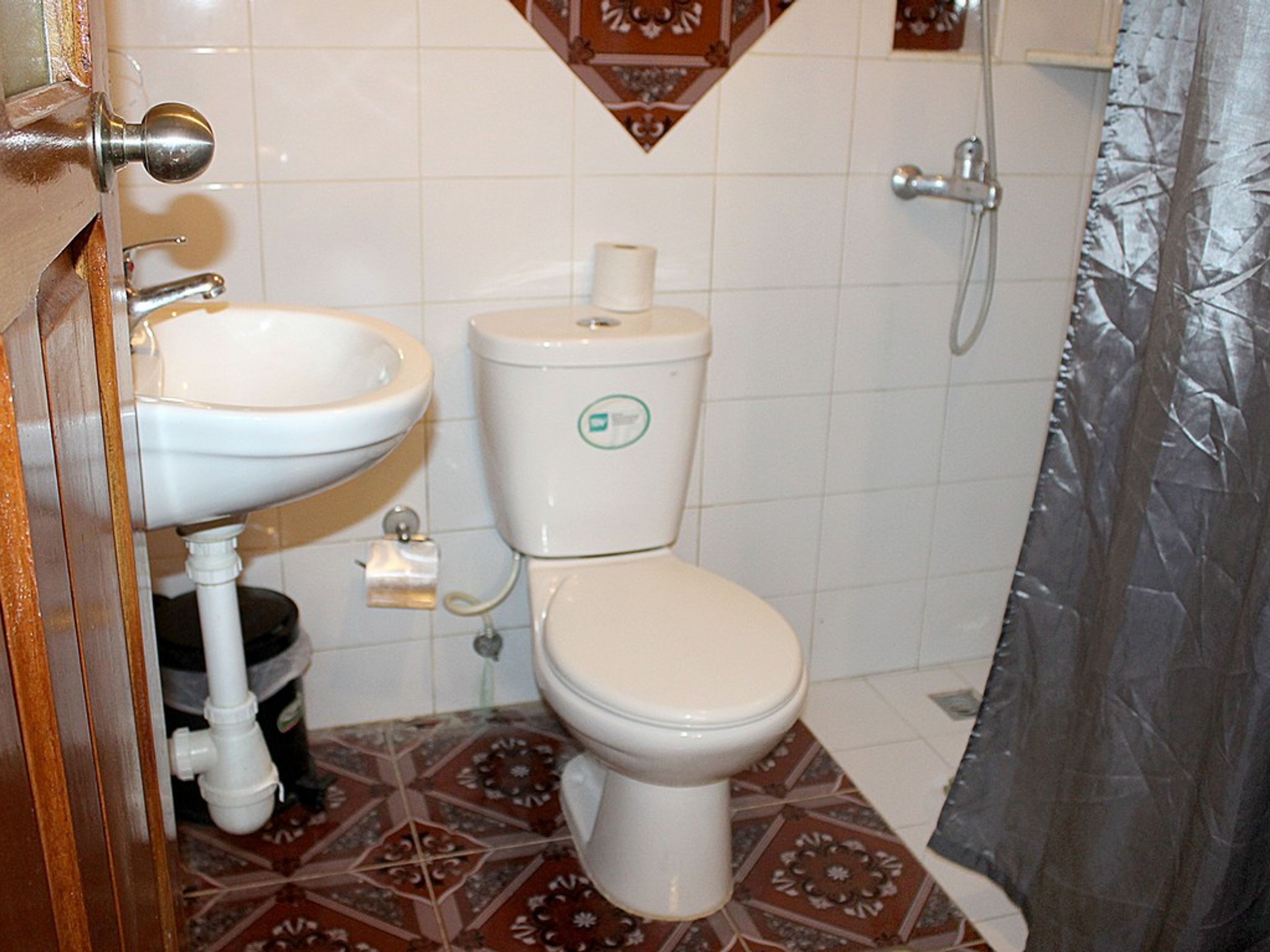 Hostal Restaurante Paraíso, IZNAGA No. 49Bathroom's 1 view