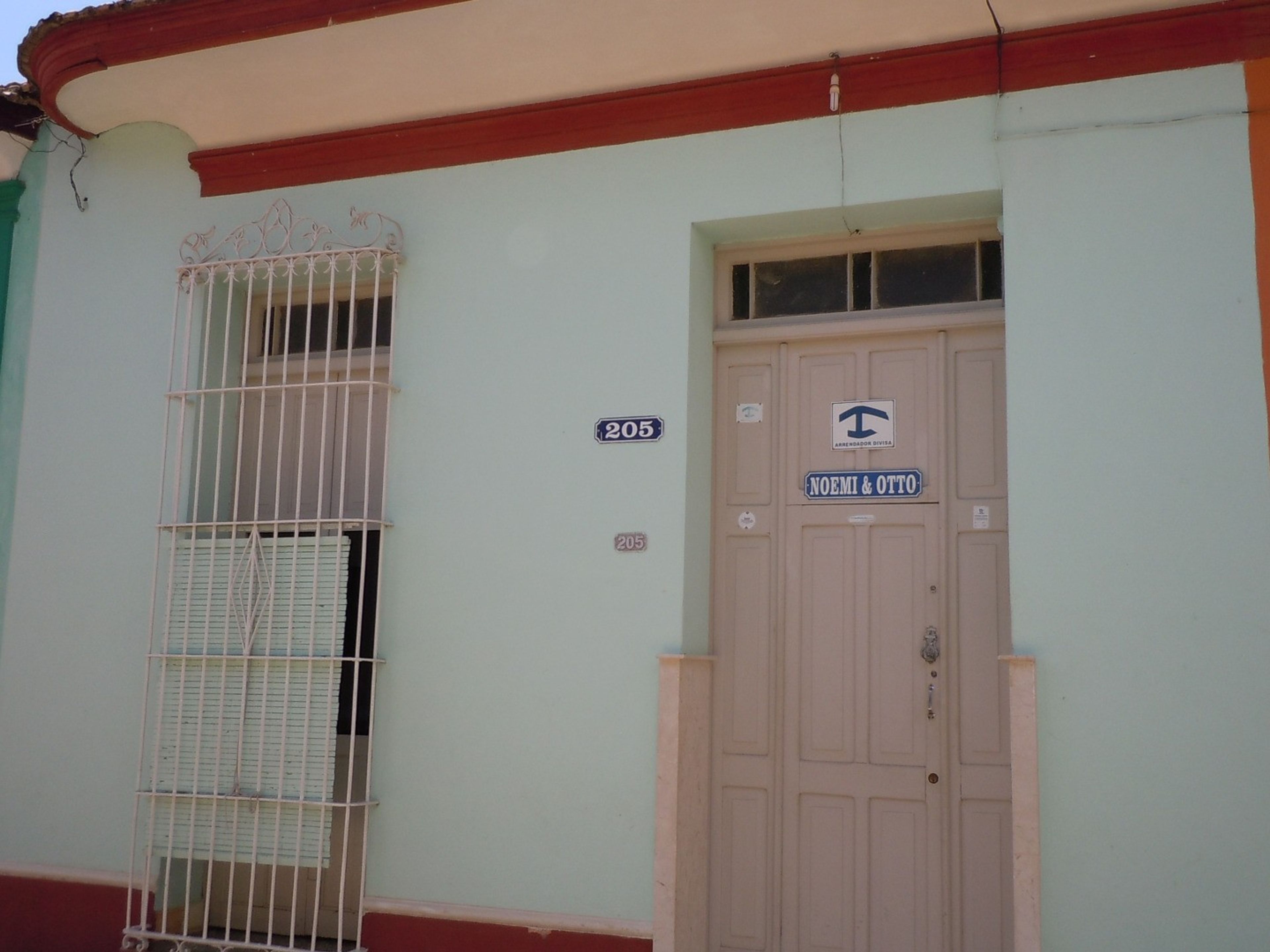 Casa Noemí y Otto, FRANCISCO JAVIER ZERQUERA (Rosario), No. 205