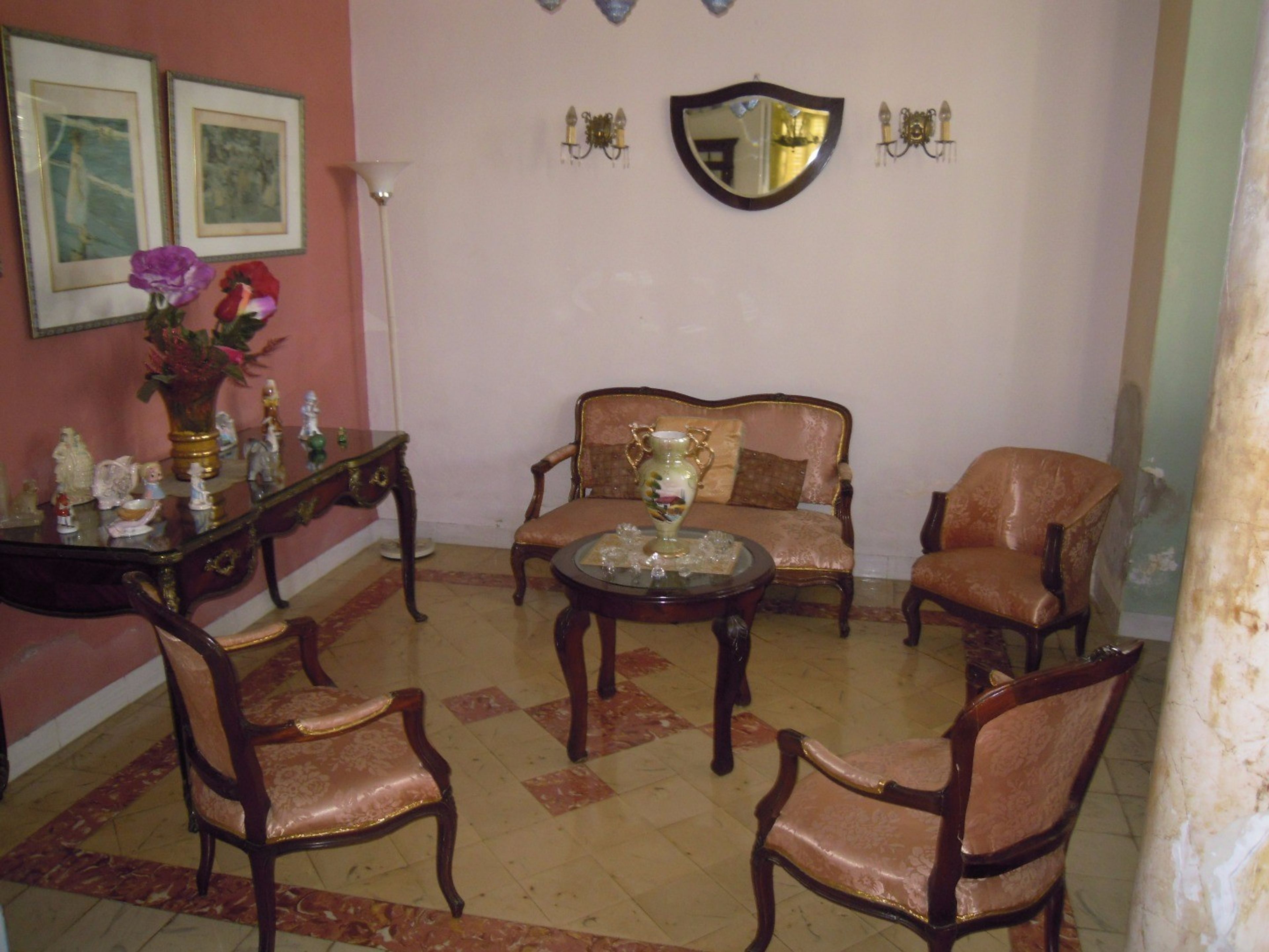 Дом King, CALLE 21, No. 963House's living room