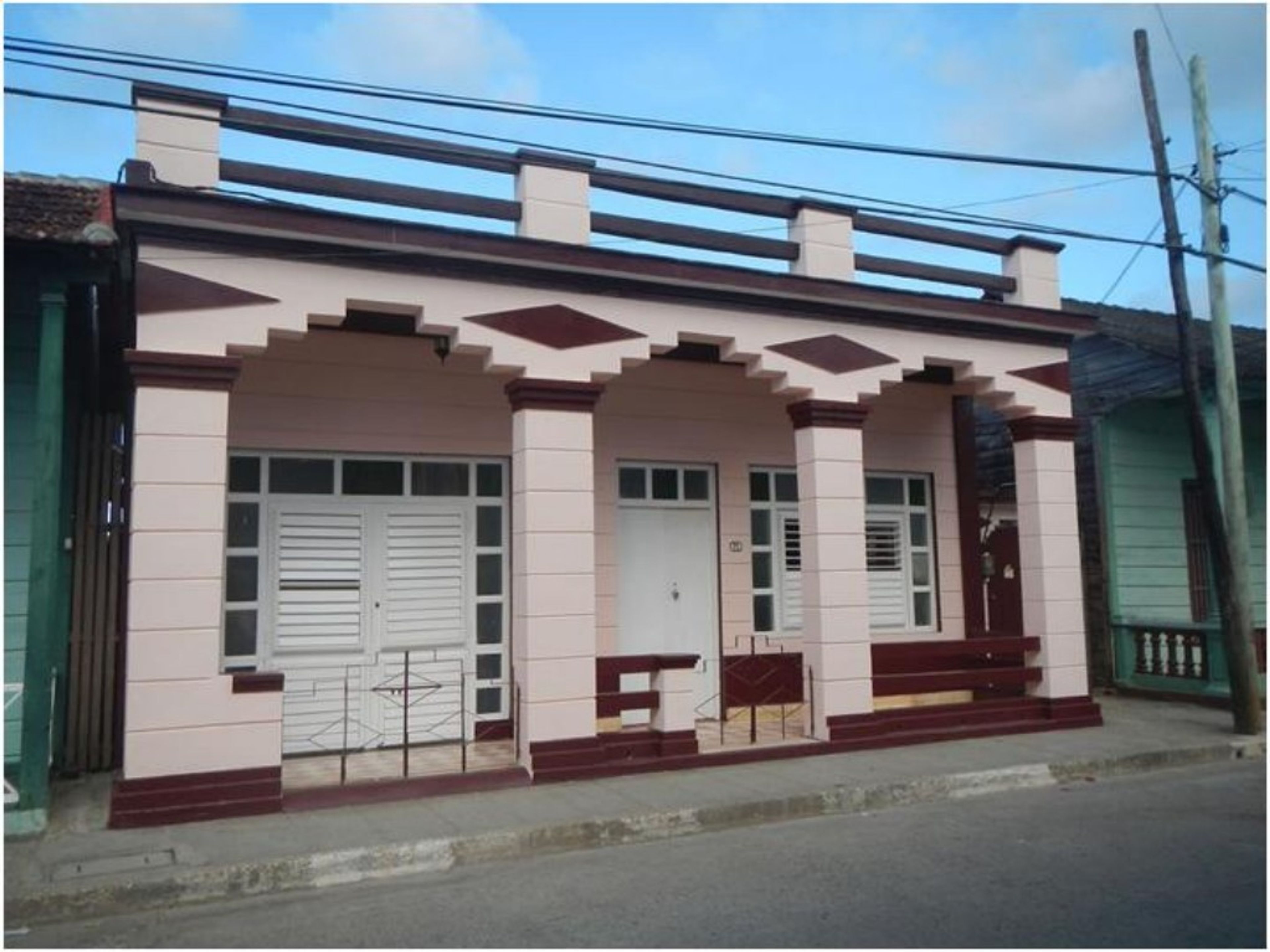 Casa Arca de Noé, JOSÉ MARTÍ, No. 71