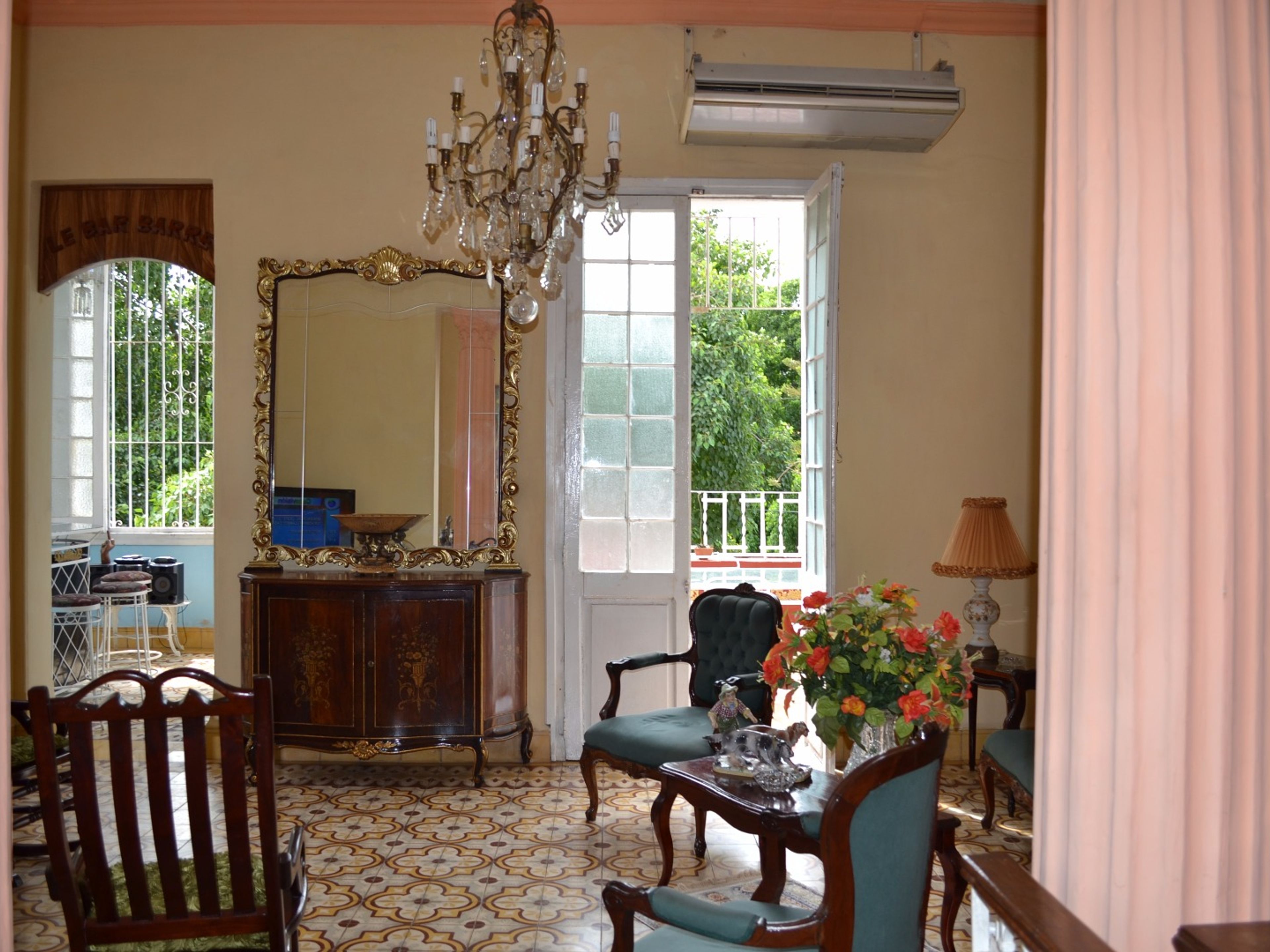 Hostal La Esquina, PASEO, No. 469 - House´s living room