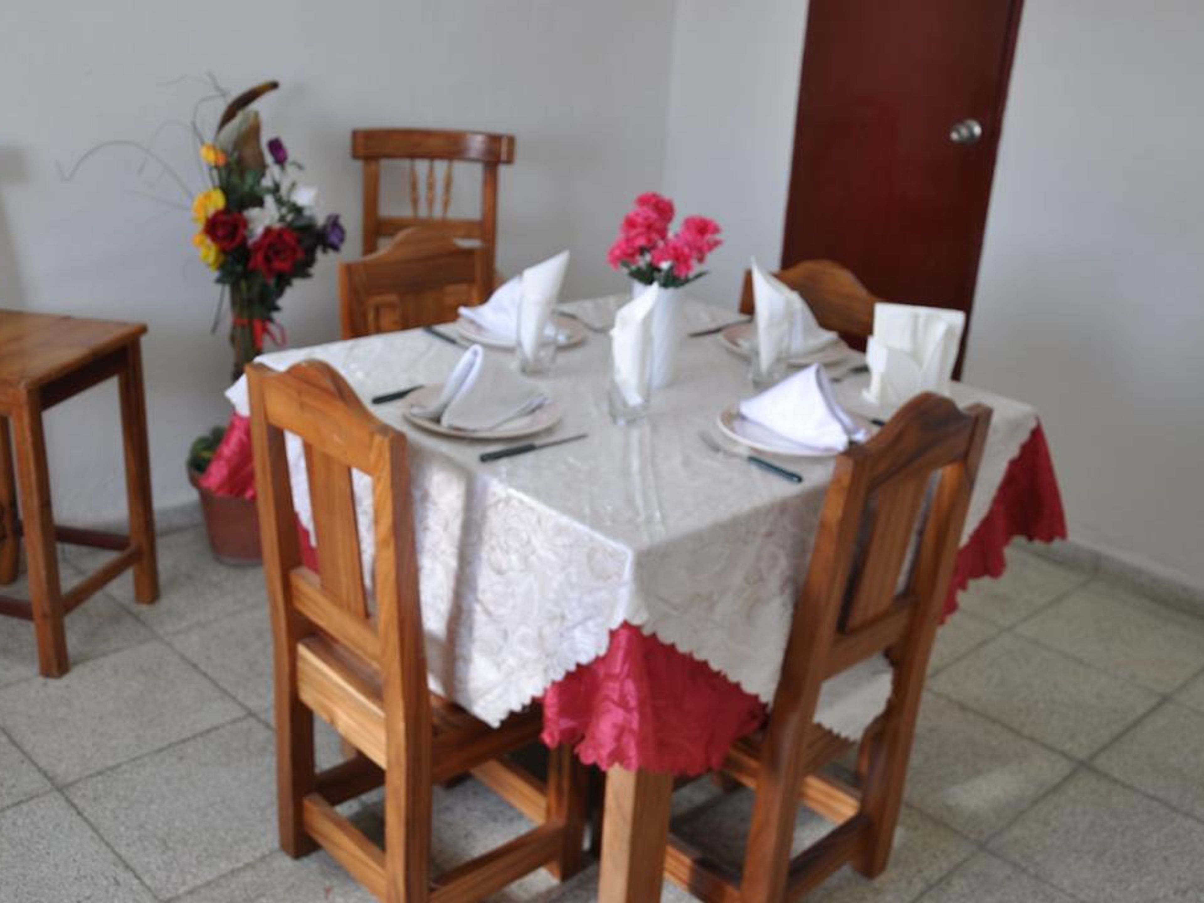 Casa Balcon Rojo, CALLE 47, No. 5223House´s dinning room