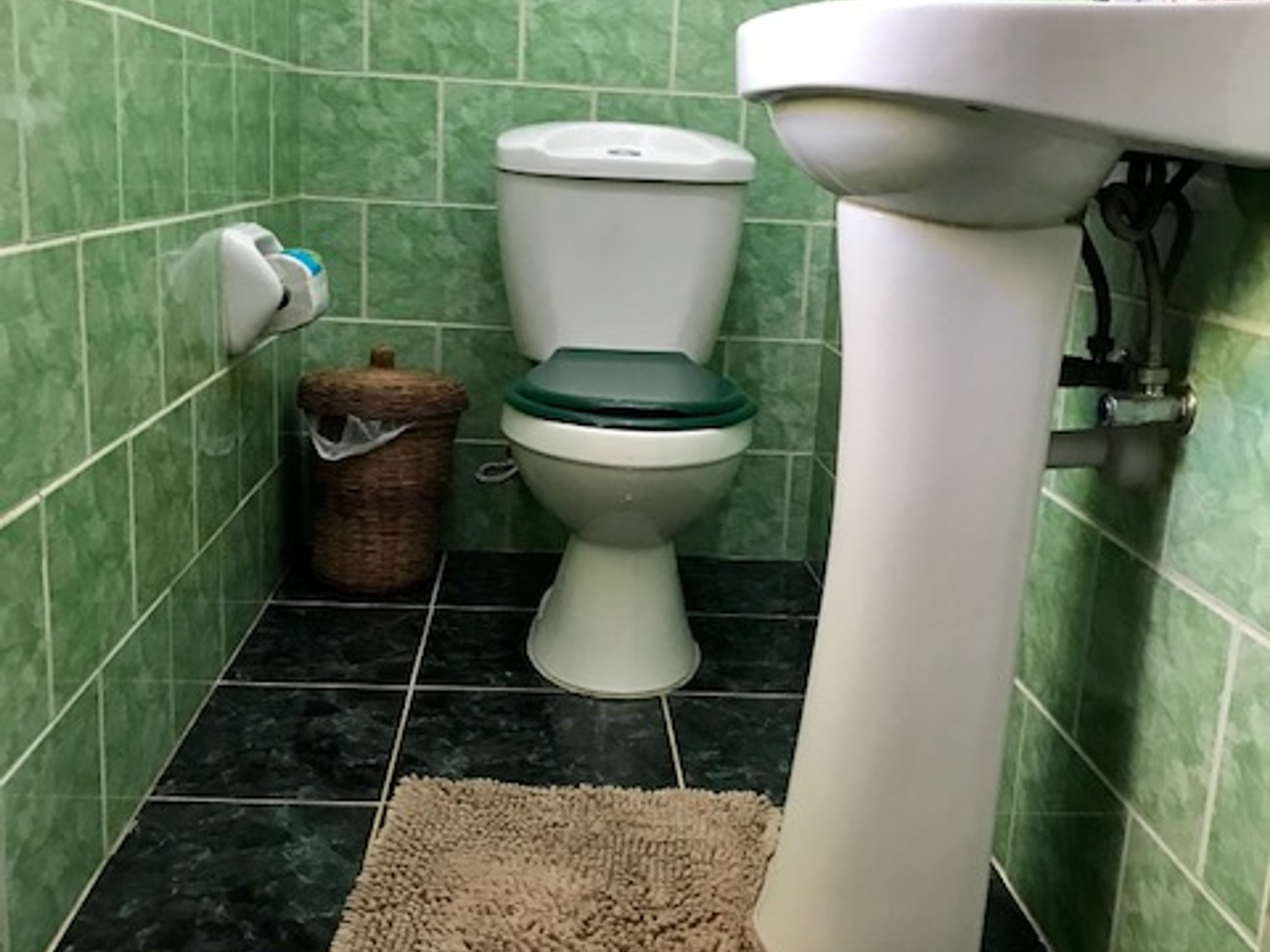 Дом BelkiSacha , CALLE 19, No. 1265Bathroom's view