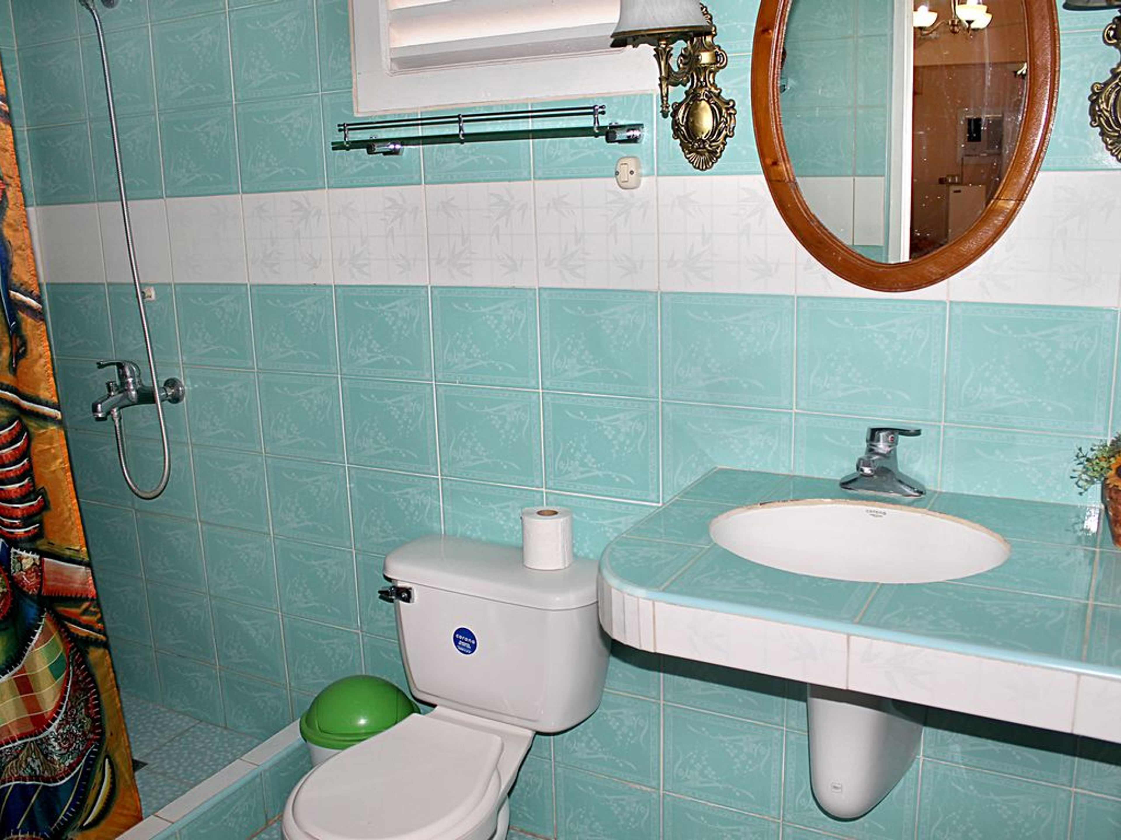 Hostal Brasil, PIRO GUINART (Boca), No. 106Bathroom's 1 view