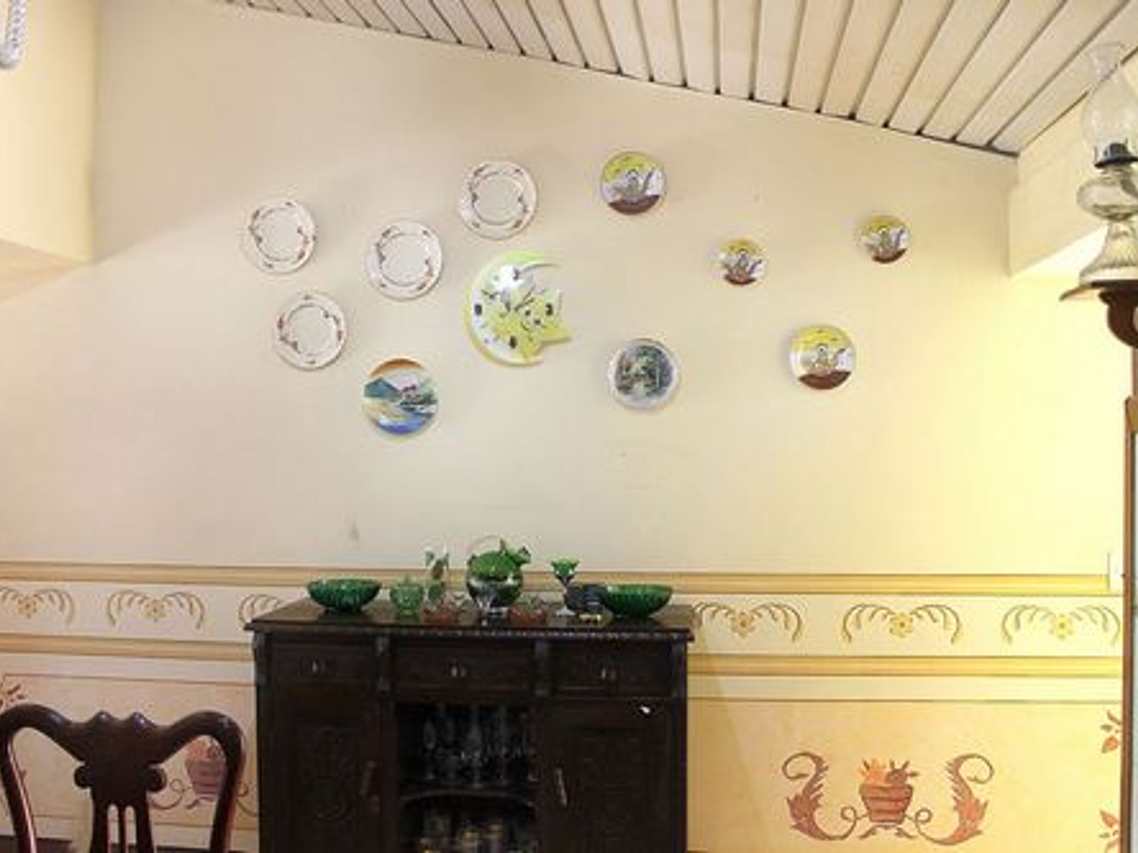 Hostal La Esmeralda, CALLEJÓN DE GALDÓS, No.2House's kitchen view