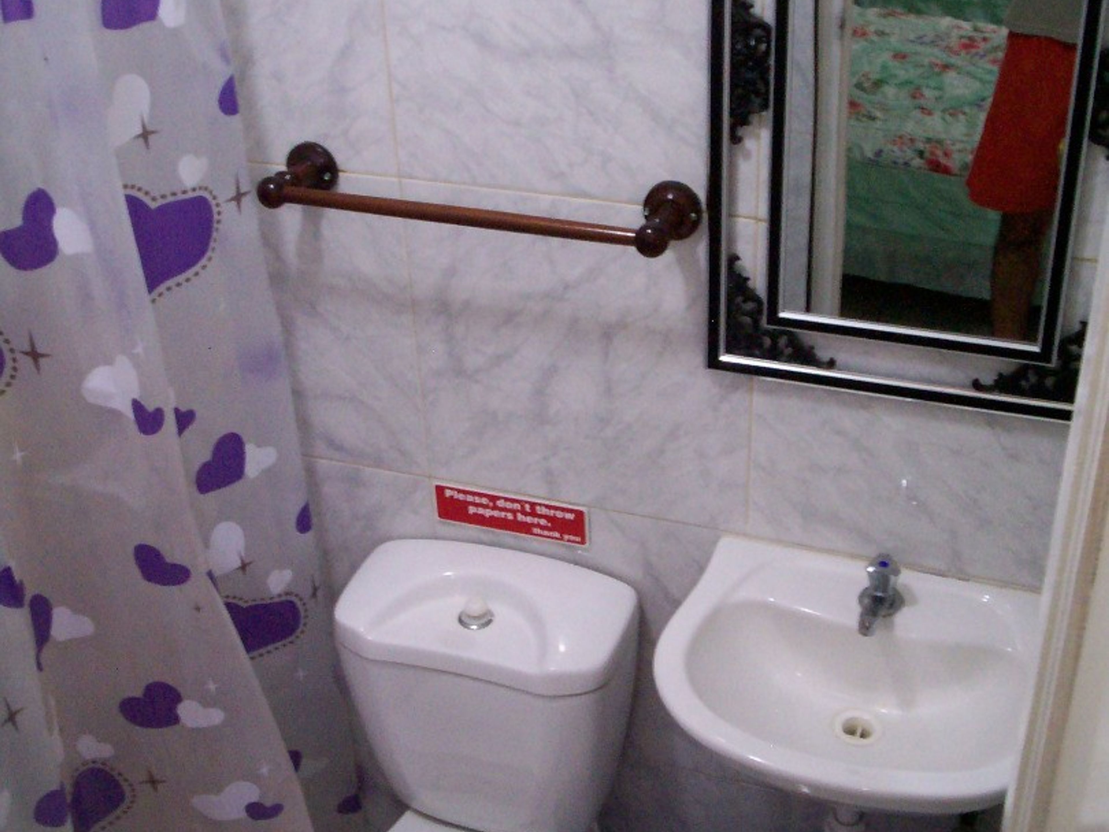 Hostal Cienfuegos Center, AVENIDA 50, No. 3320Bathroom