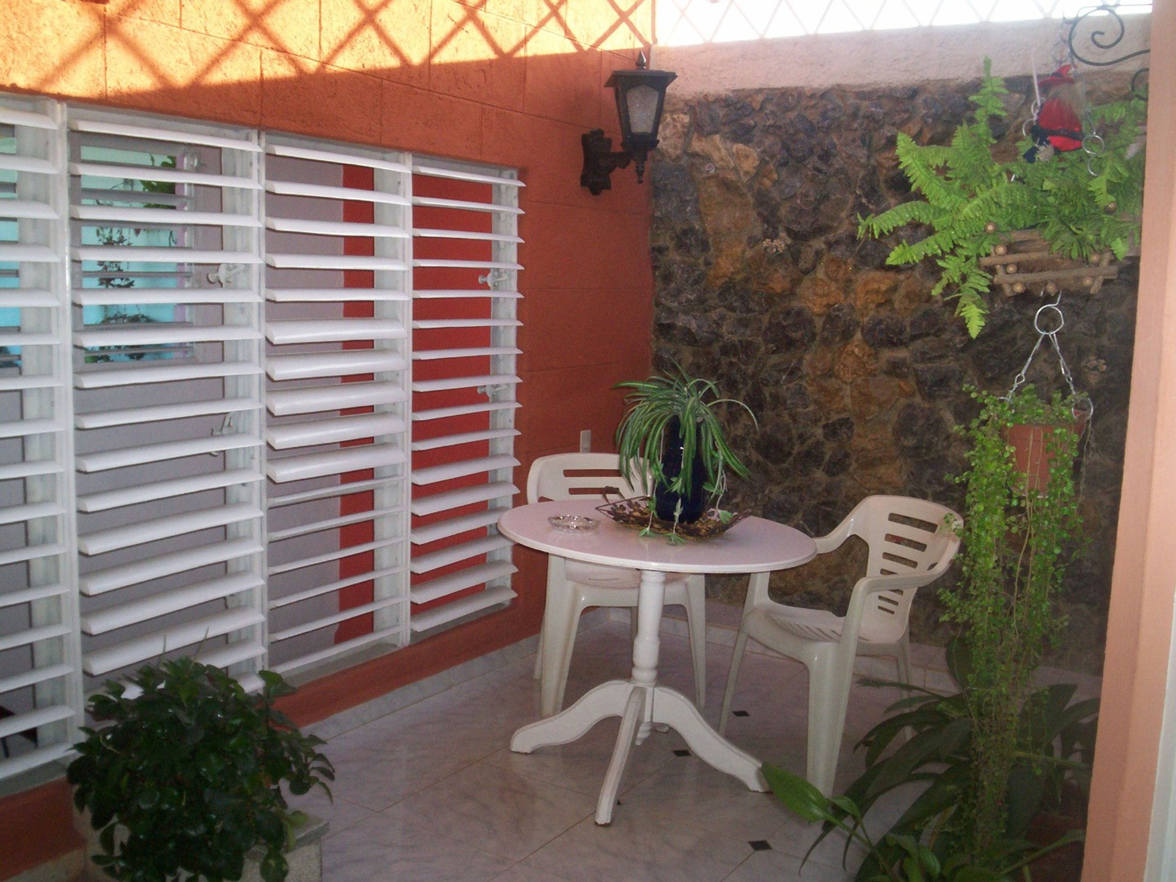 Hostal Cienfuegos Center, AVENIDA 50, No. 3320Terrace