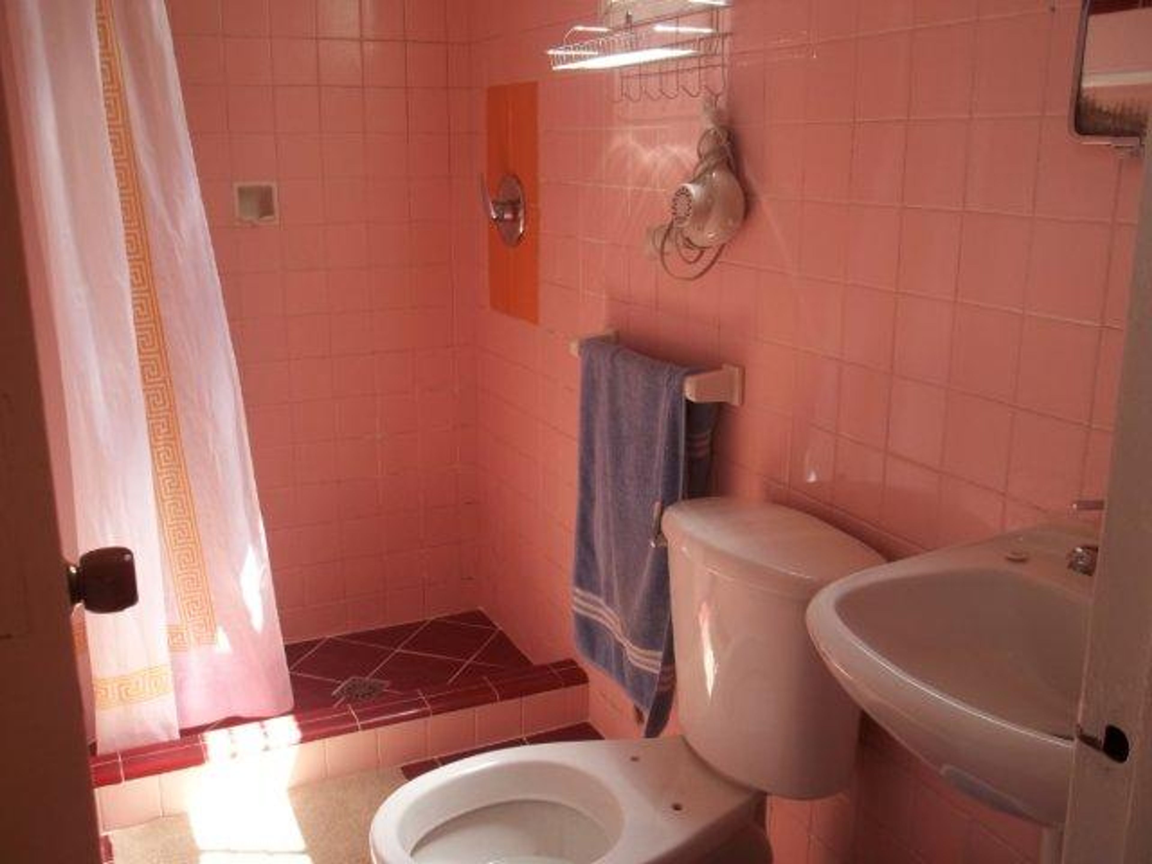 Eden Apartment, LAMPARILLA - Bathroom view