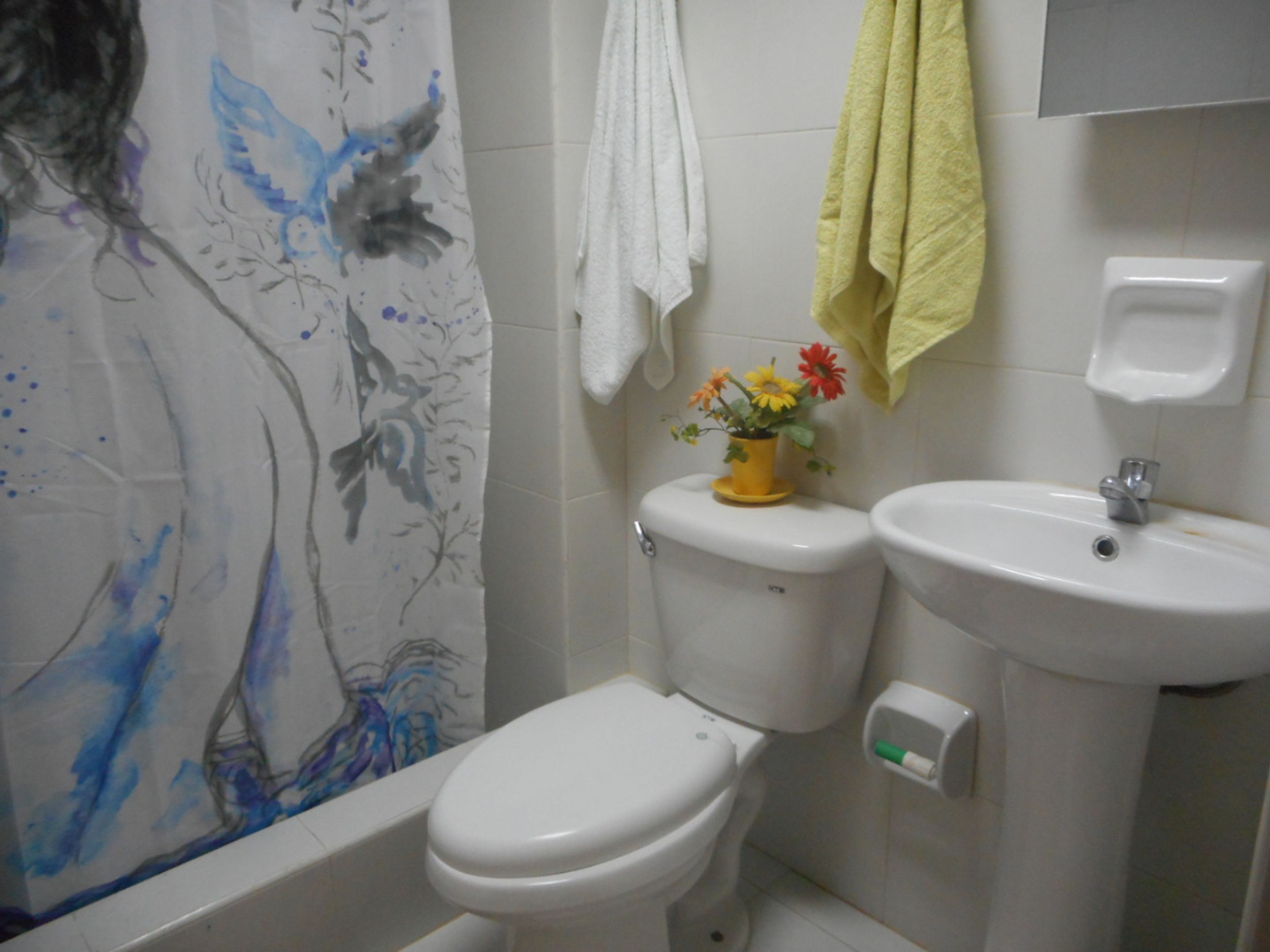 Дом Casangel, CALLE E, No. 502Bathroom 1