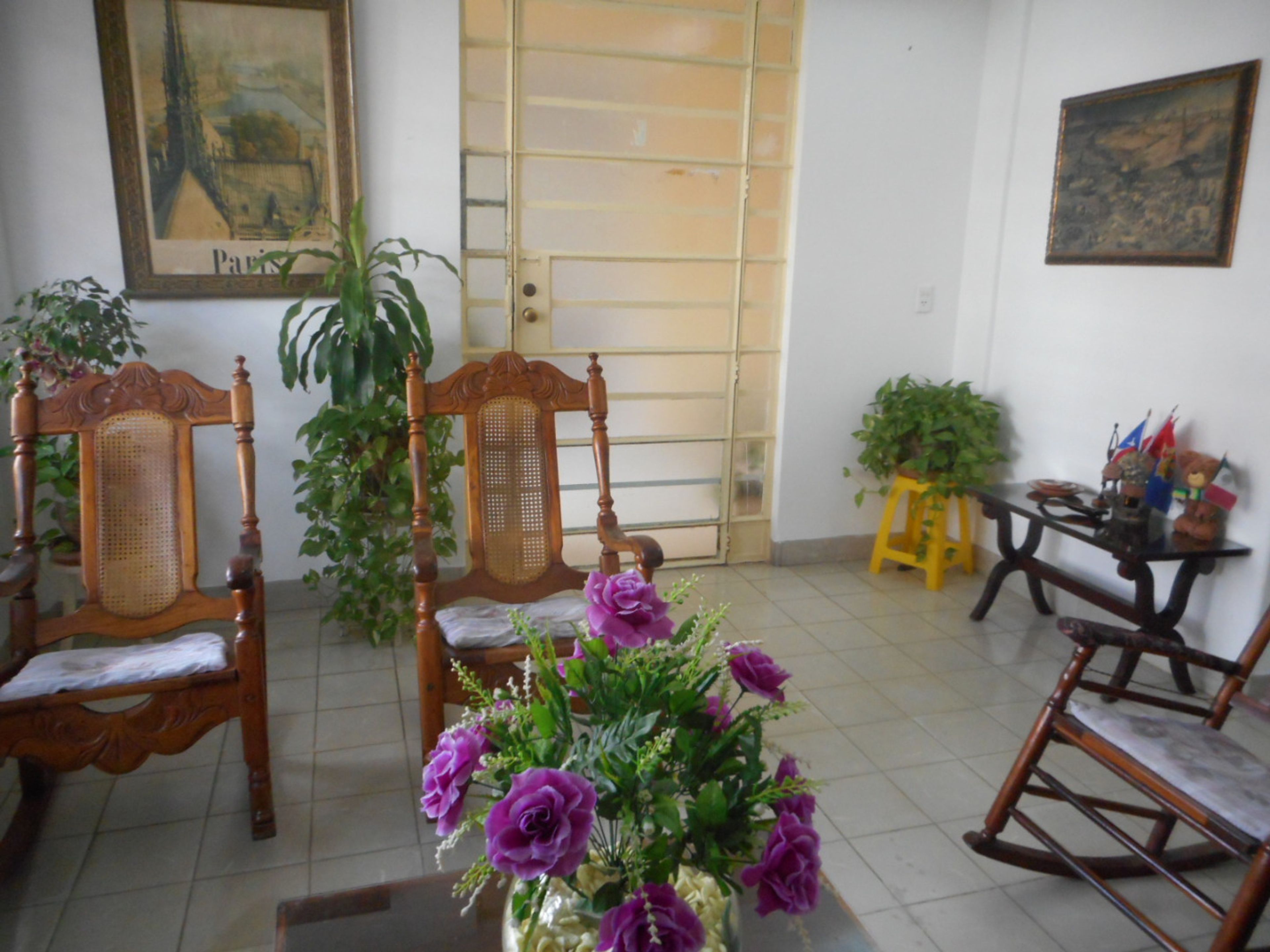 Дом Casangel, CALLE E, No. 502Apartment's living room