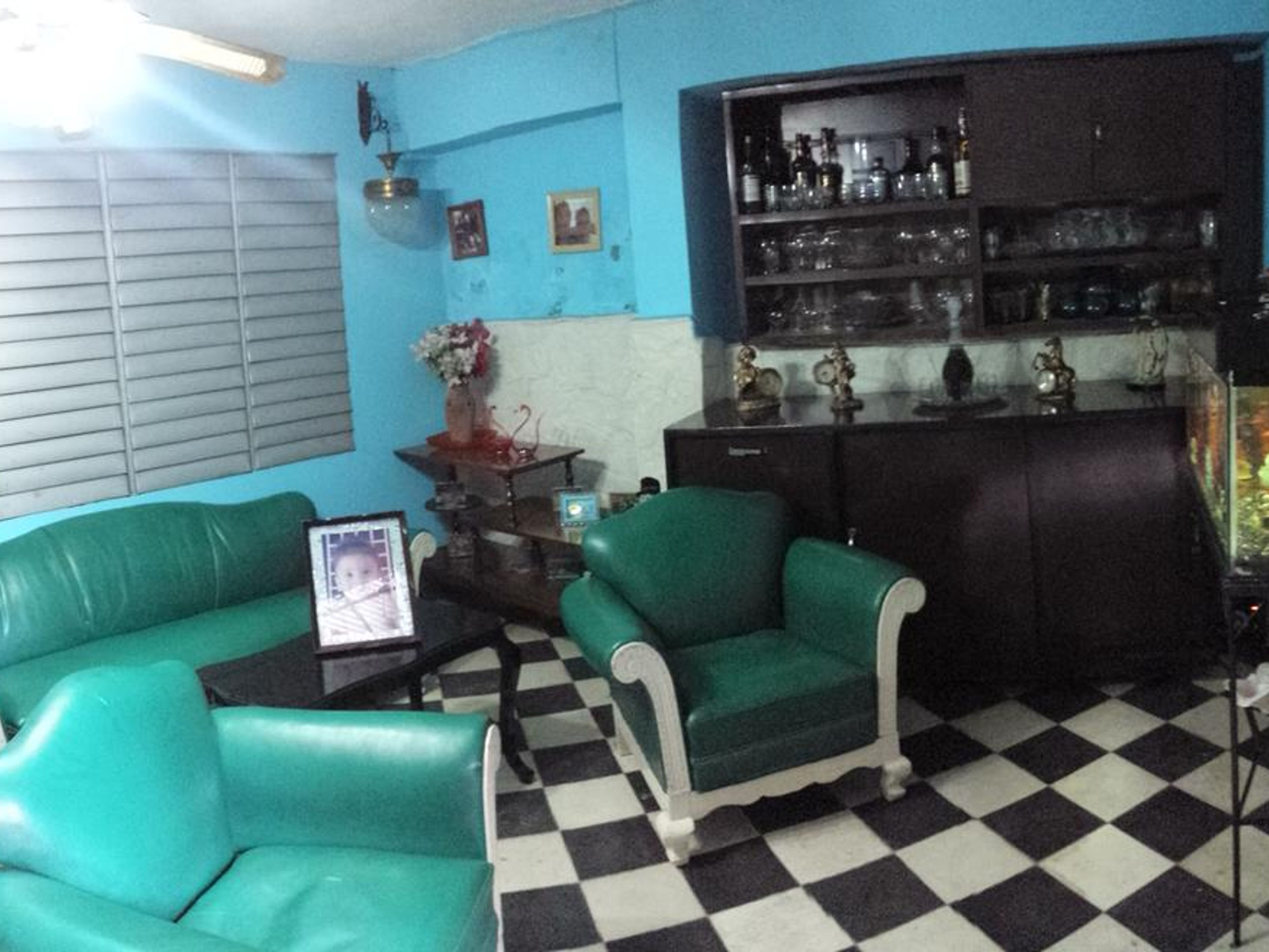 Fernandez Room Rentals, CORONA, No 312House´s living room