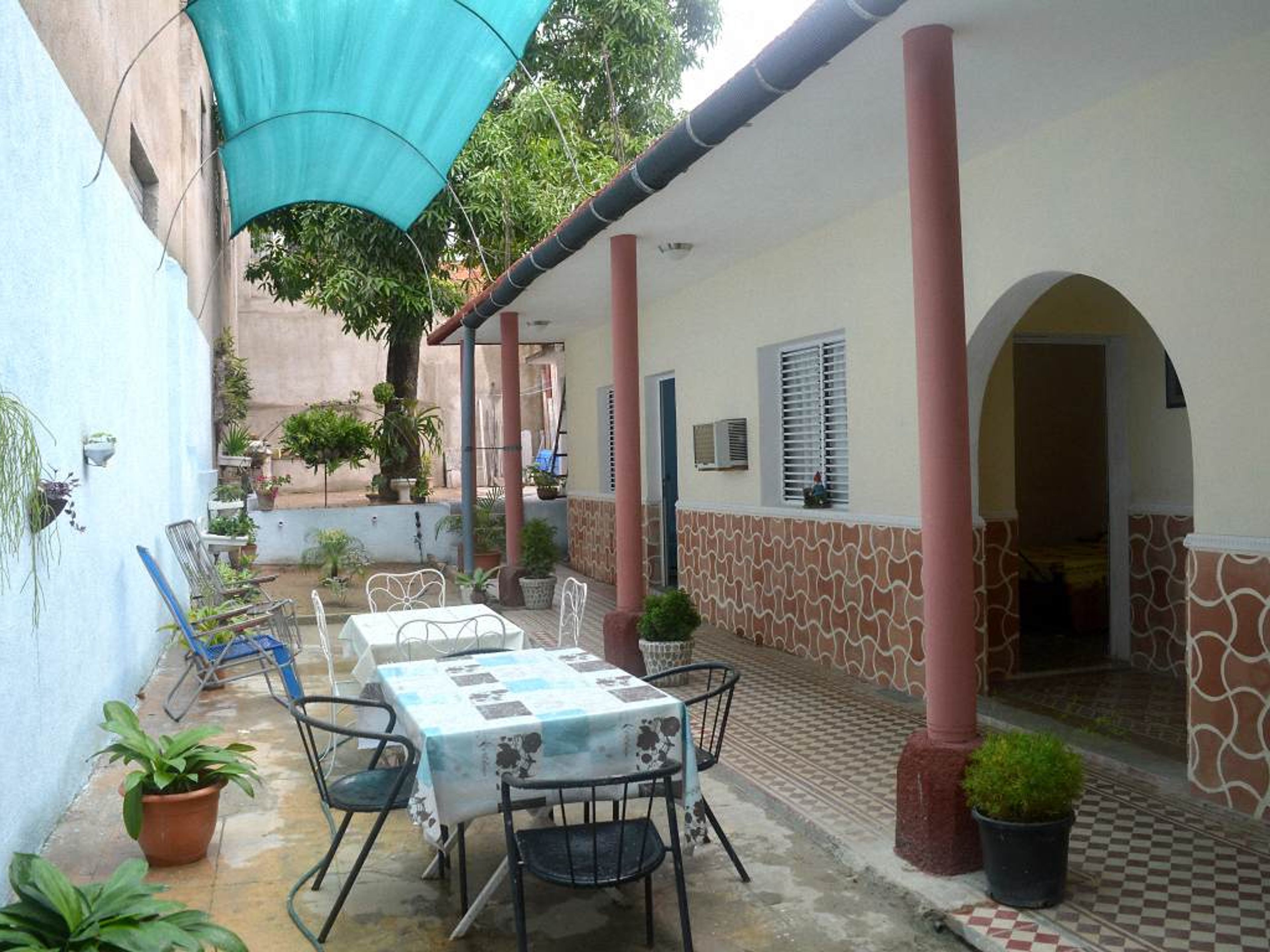 Hostal San Fernando, AVENIDA 54 (San Fernando), No. 4117House's inside patio view