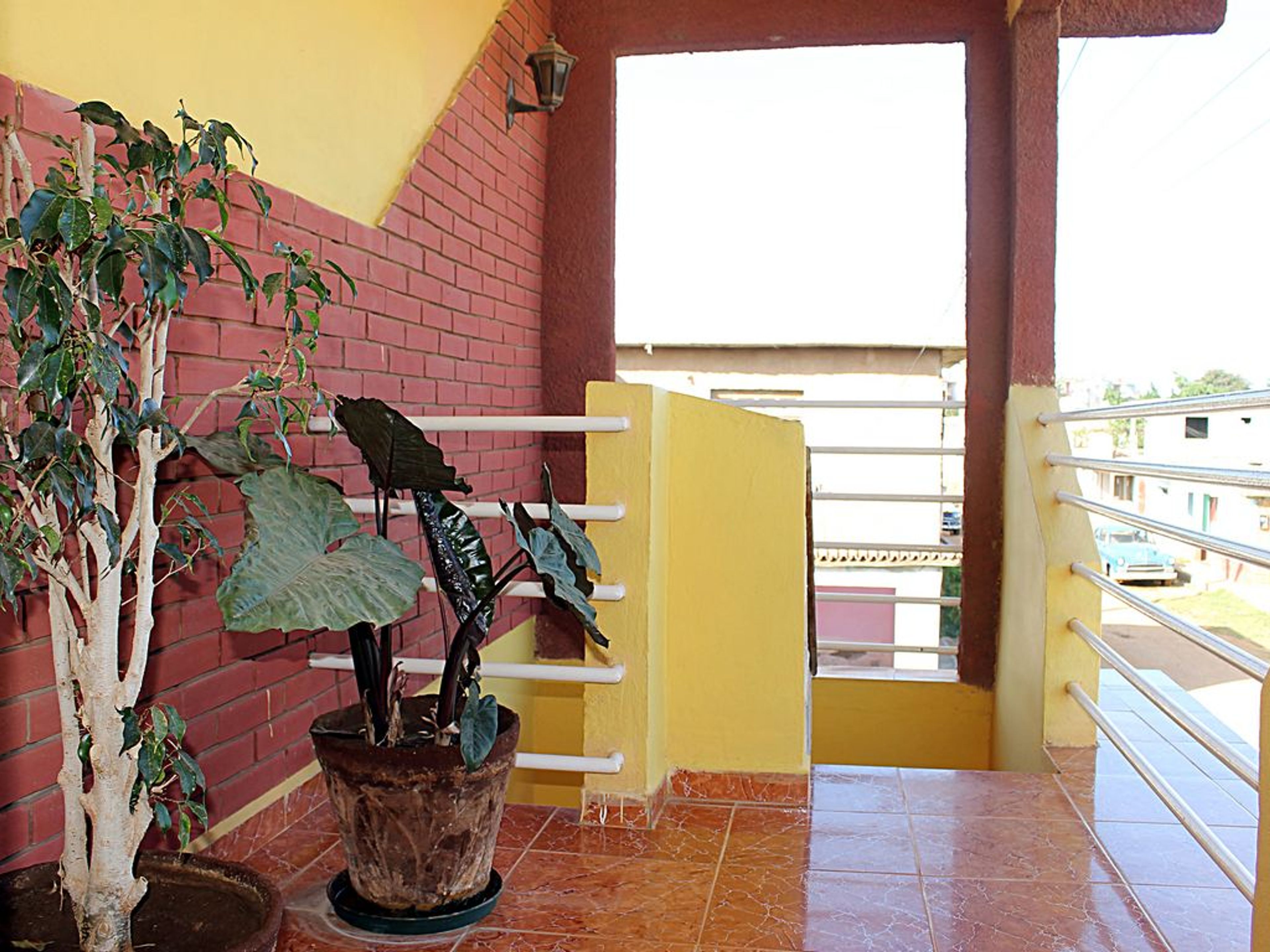 Hostal Liuban & Georbis, CALLE A No. 39-BHouse's second level access