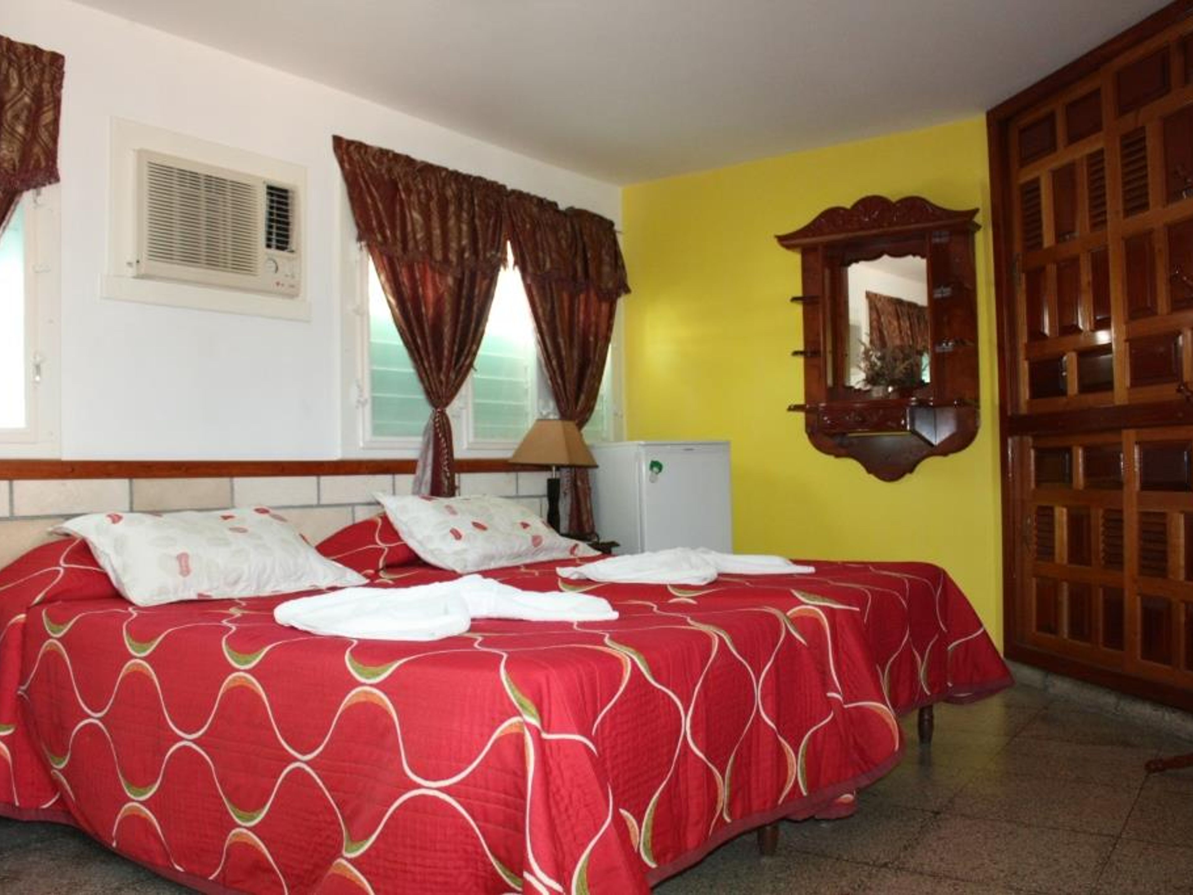 Hostal Luis, PLAYA GIRÓNStandard Room 1