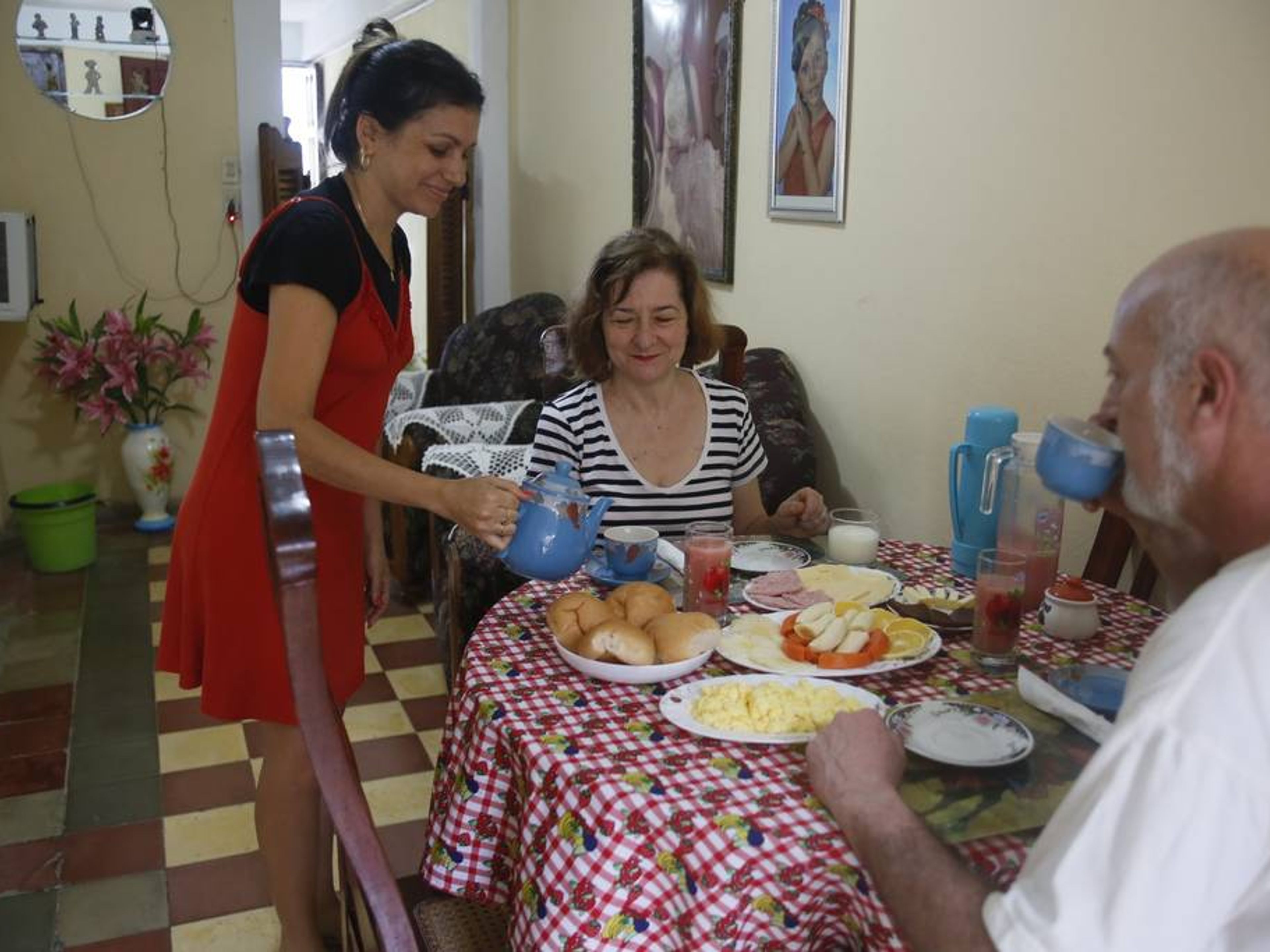 Дом Omaris y Cesar, GENERAL BANDERAS - Breakfast services at the house