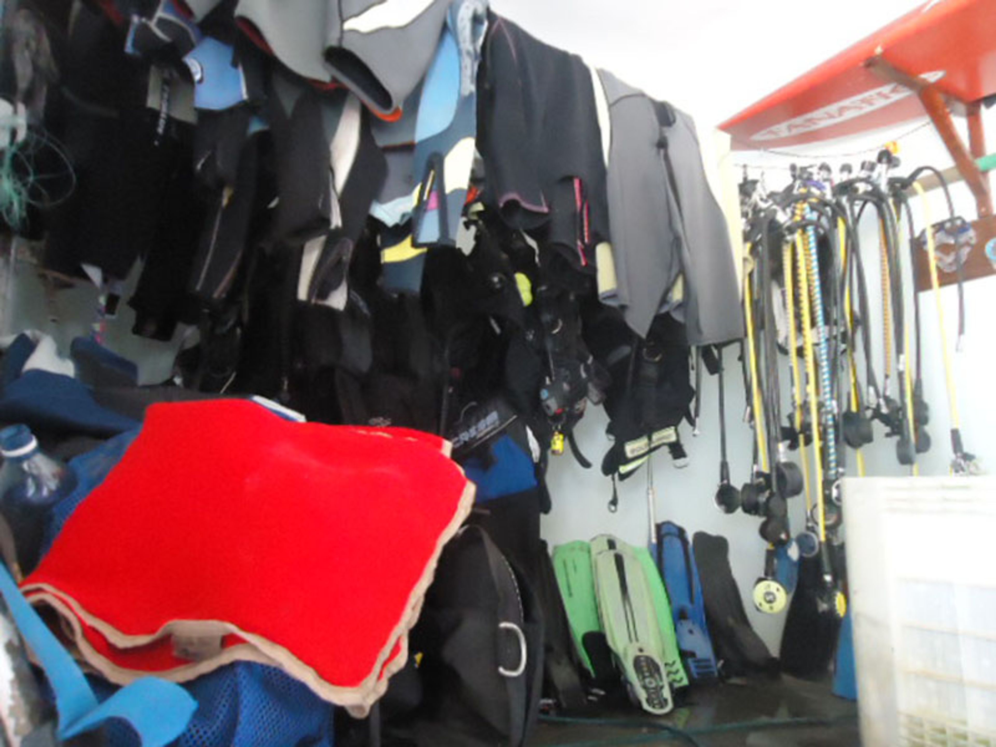La Casa del Buzo, CARRETERA CALETÓNHouse's scuba diving center