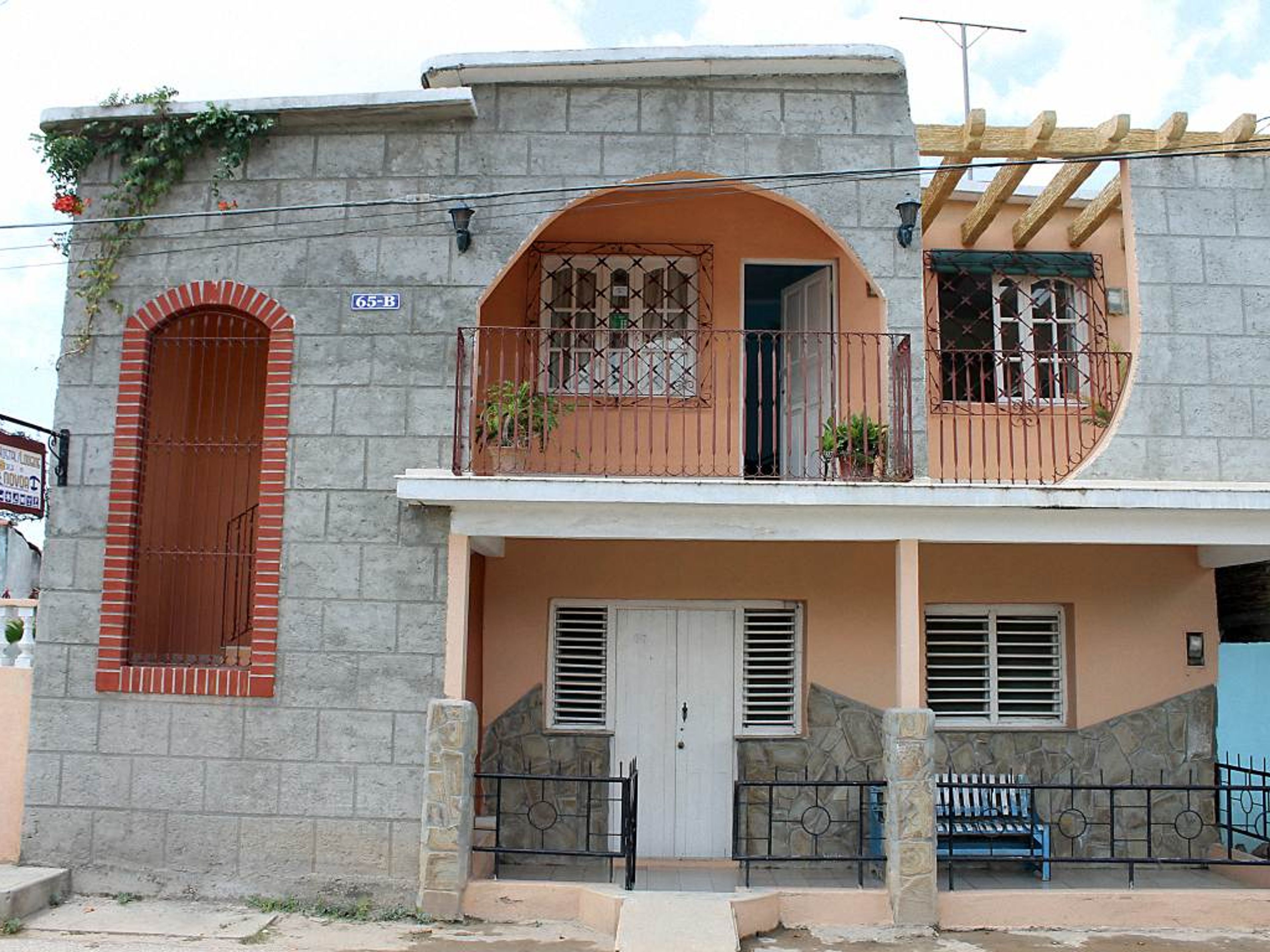 Дом Novoa, VALDESPINO No. 65House's panoramic view