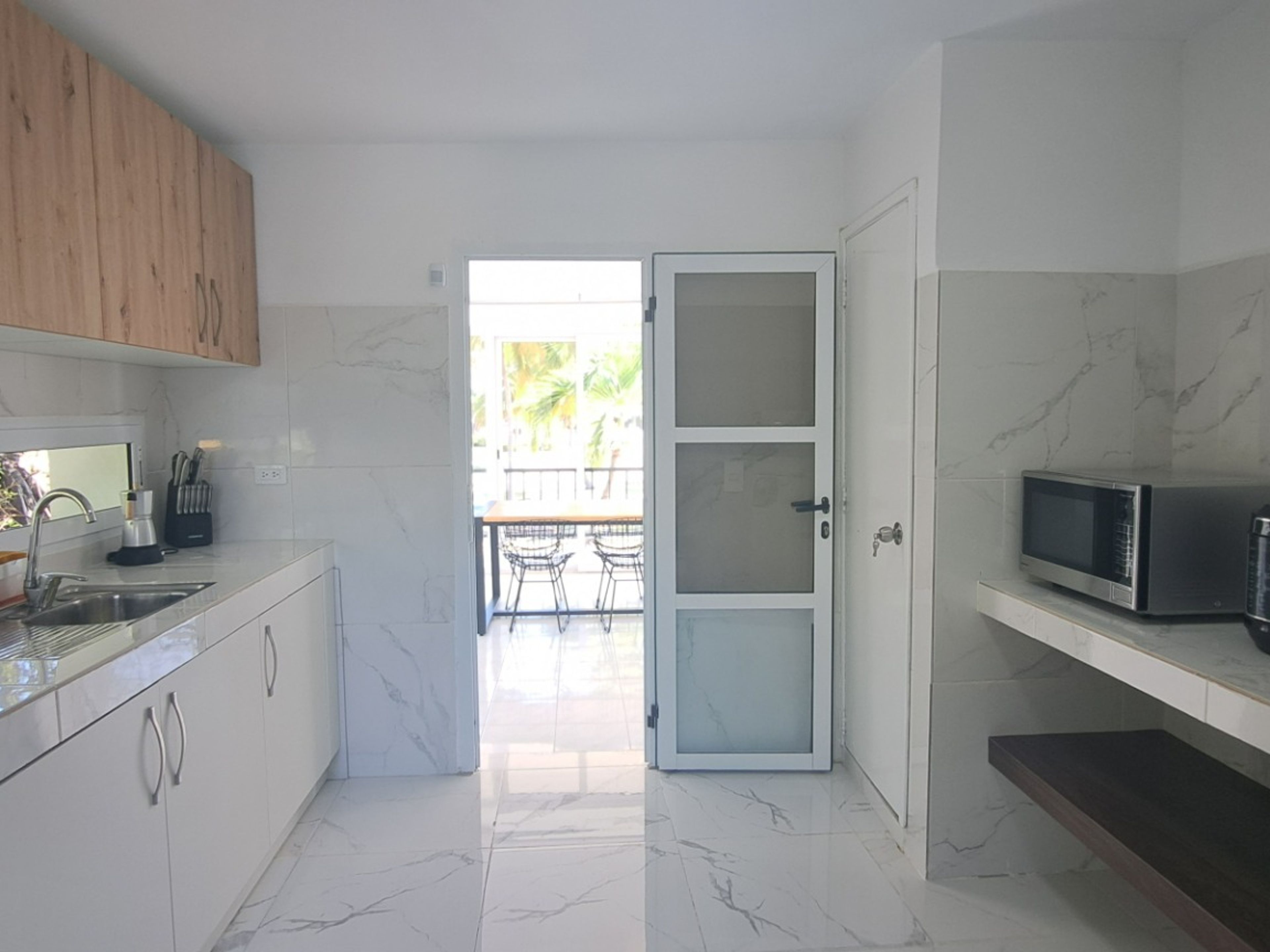Villa Mar, AVE VIZCAYA, No. 28Kitchen