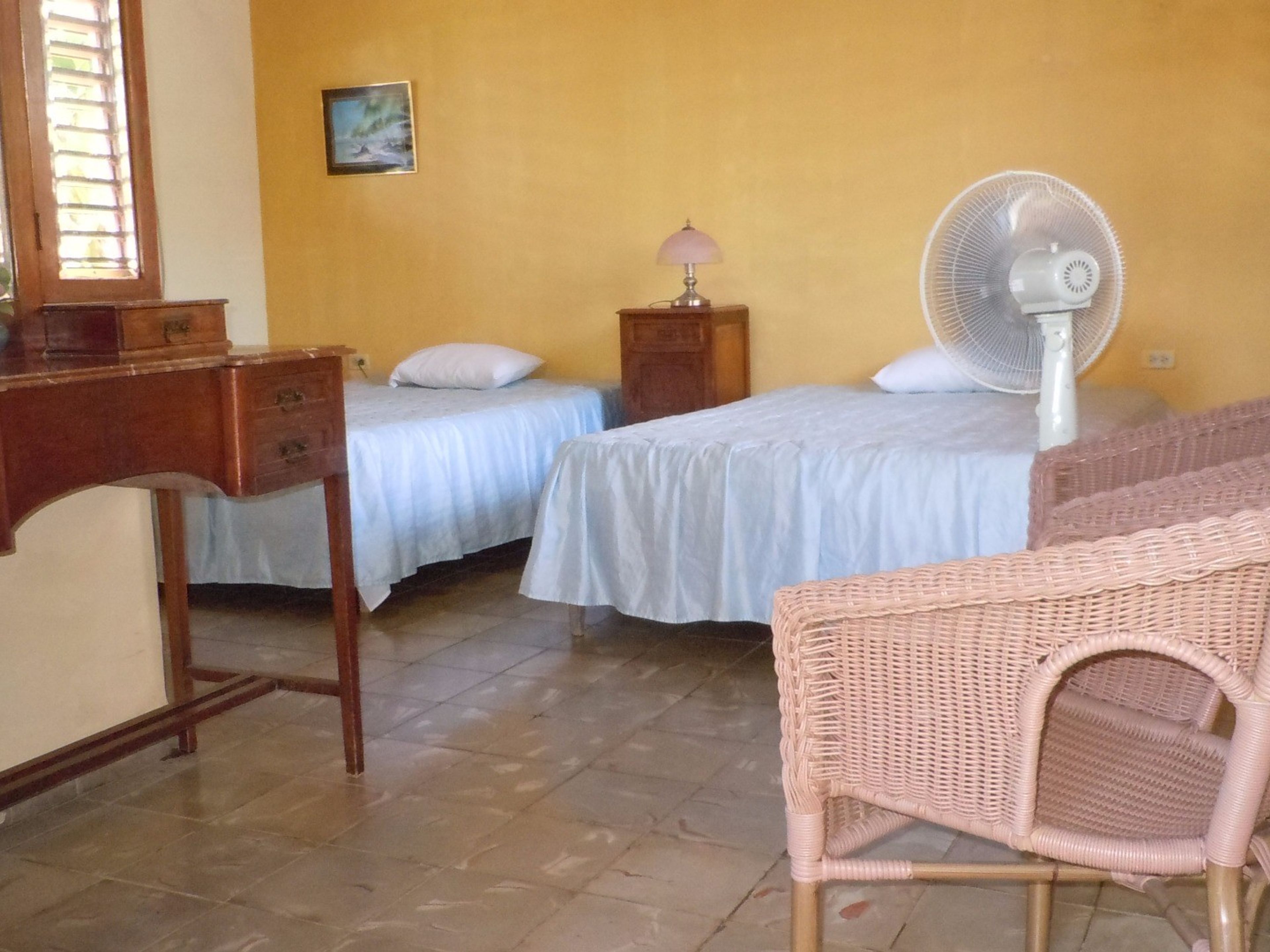 Дом Dra. María Luisa, SALVADOR CISNERO, No. 142 - Standard room