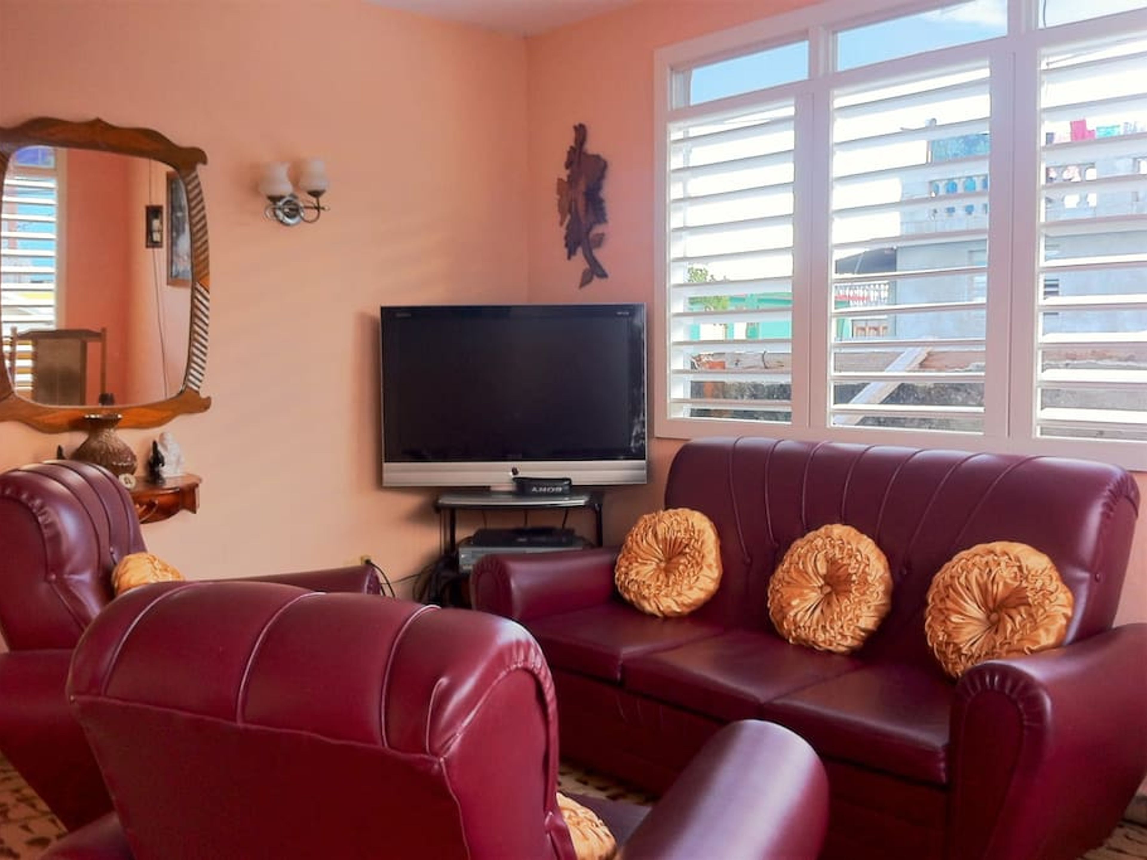 Hostal Casa Yoco & Mima, RUBERT LOPEZ, No. 91House's living room
