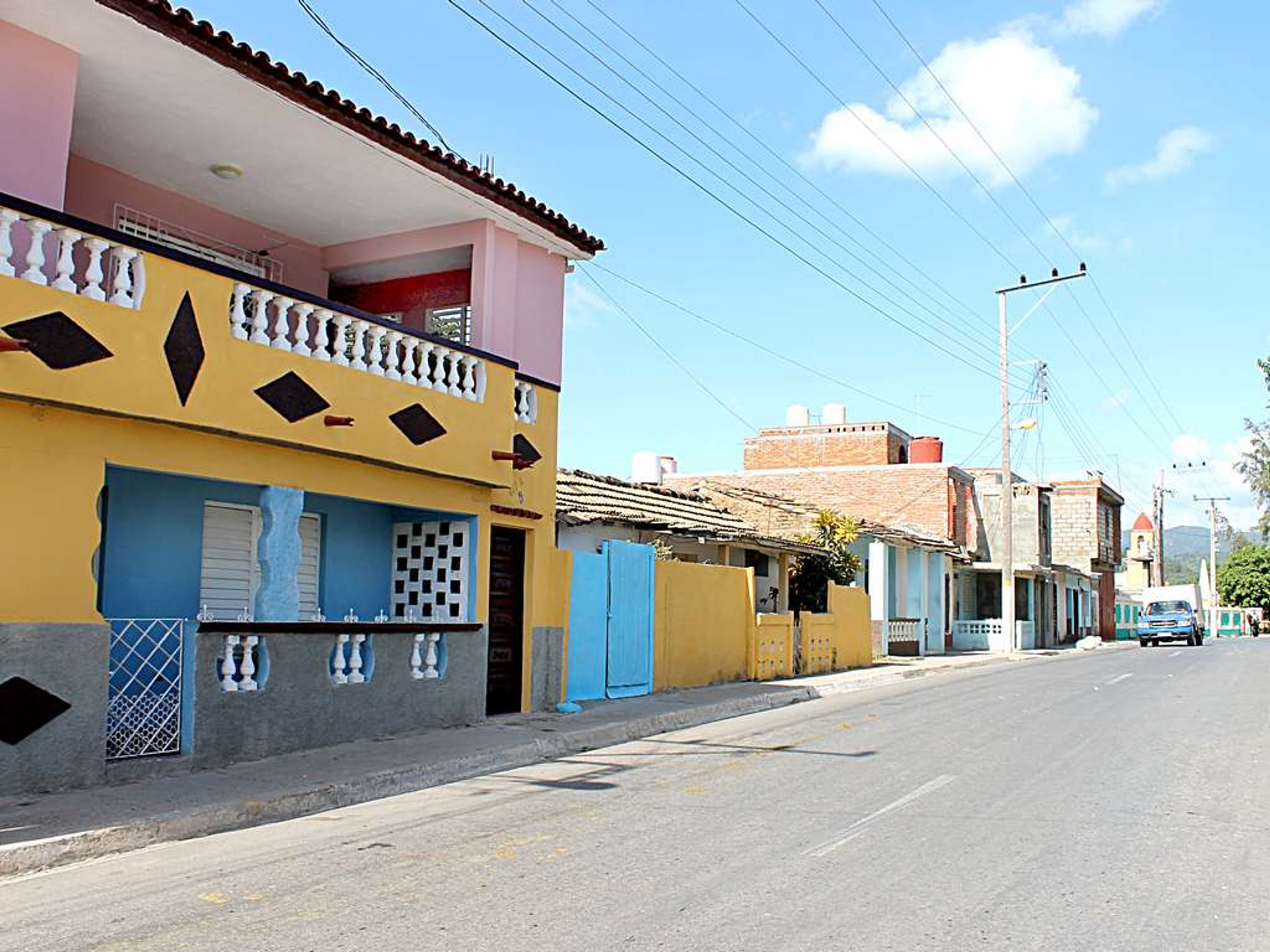 Hostal Made y Rosquete, ANASTACIO CÁRDENAS (Reforma)  No. 611Trinidad old city and house's panoramic view
